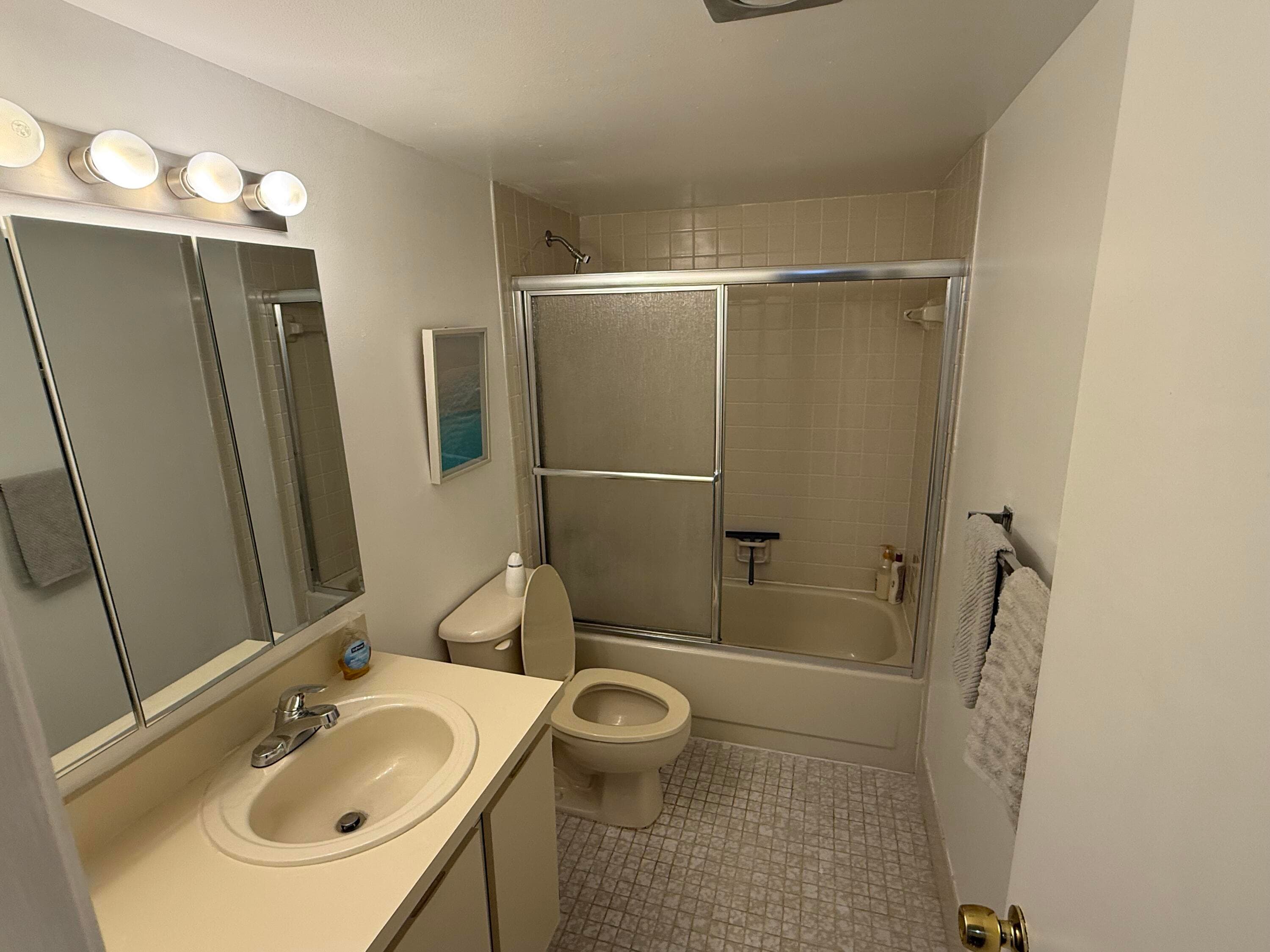 401 SE 3rd Street 204, Dania Beach, FL 33004 — photo 23 of 34