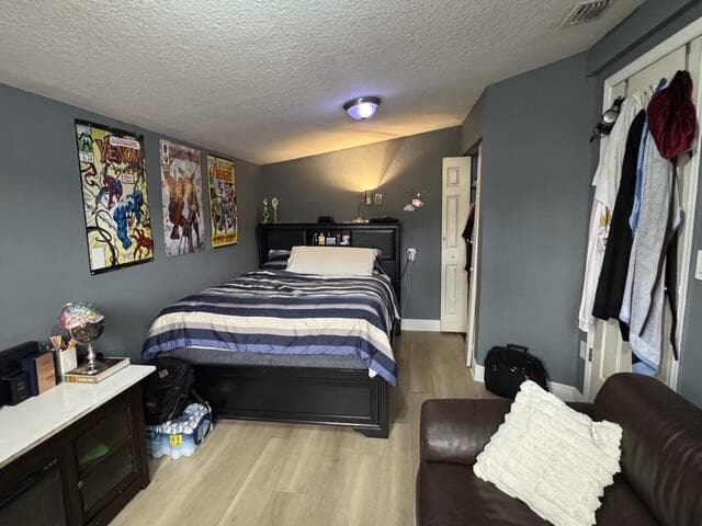 5636 NE 5th Avenue, Oakland Park, FL 33334 — photo 13 of 21
