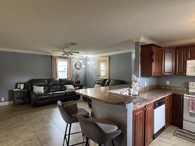 5636 NE 5th Avenue, Oakland Park, FL 33334 — photo 10 of 21
