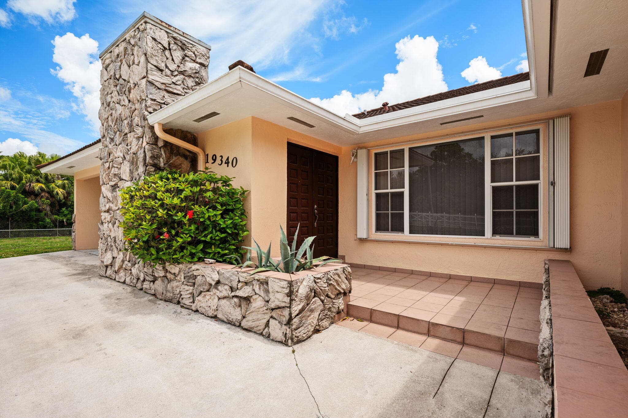 19340 SW 190th Street, Miami, FL 33187 — photo 7 of 46