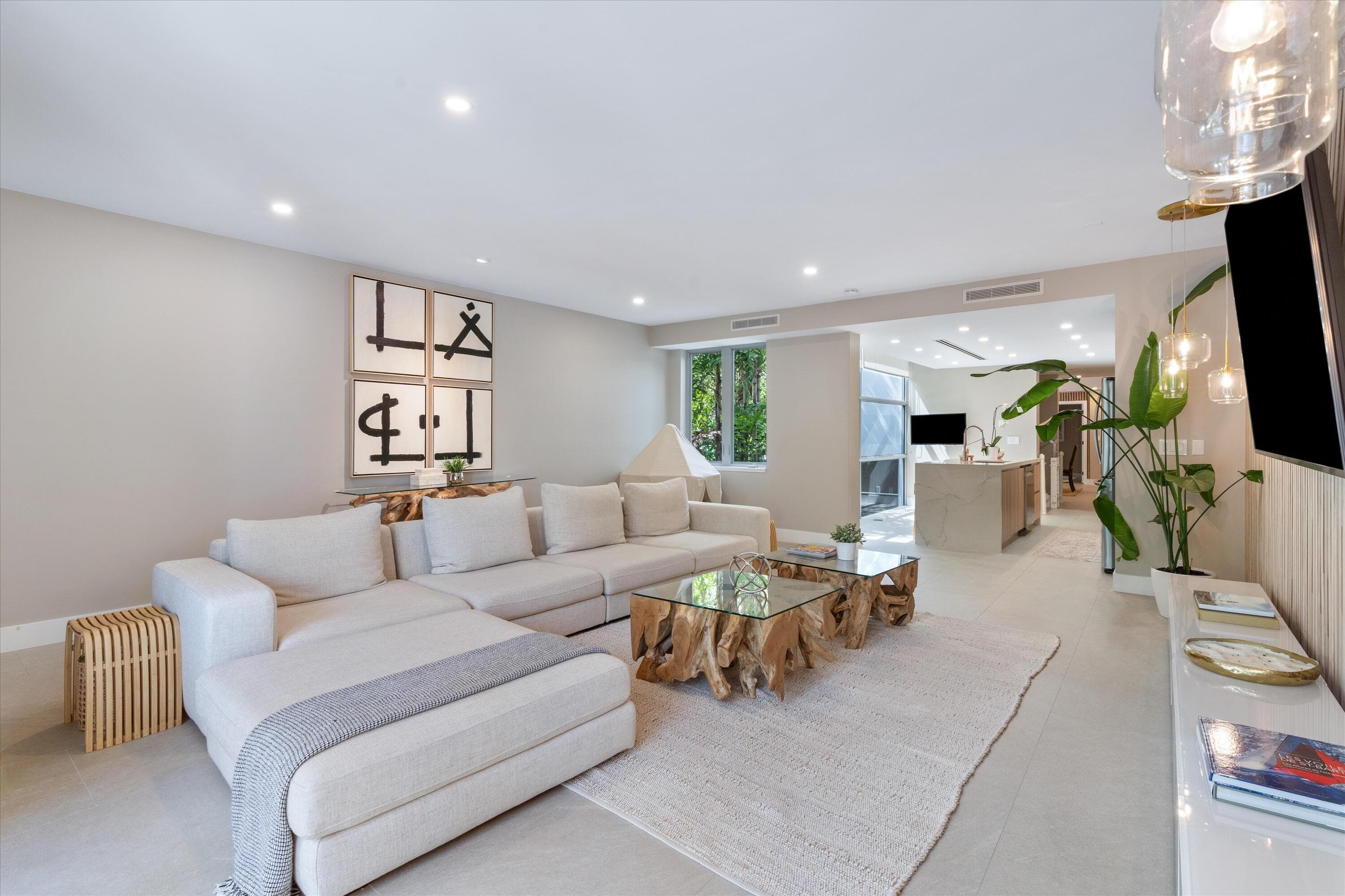 1509 NE 4th Place, Fort Lauderdale, FL 33301 — photo 1 of 25