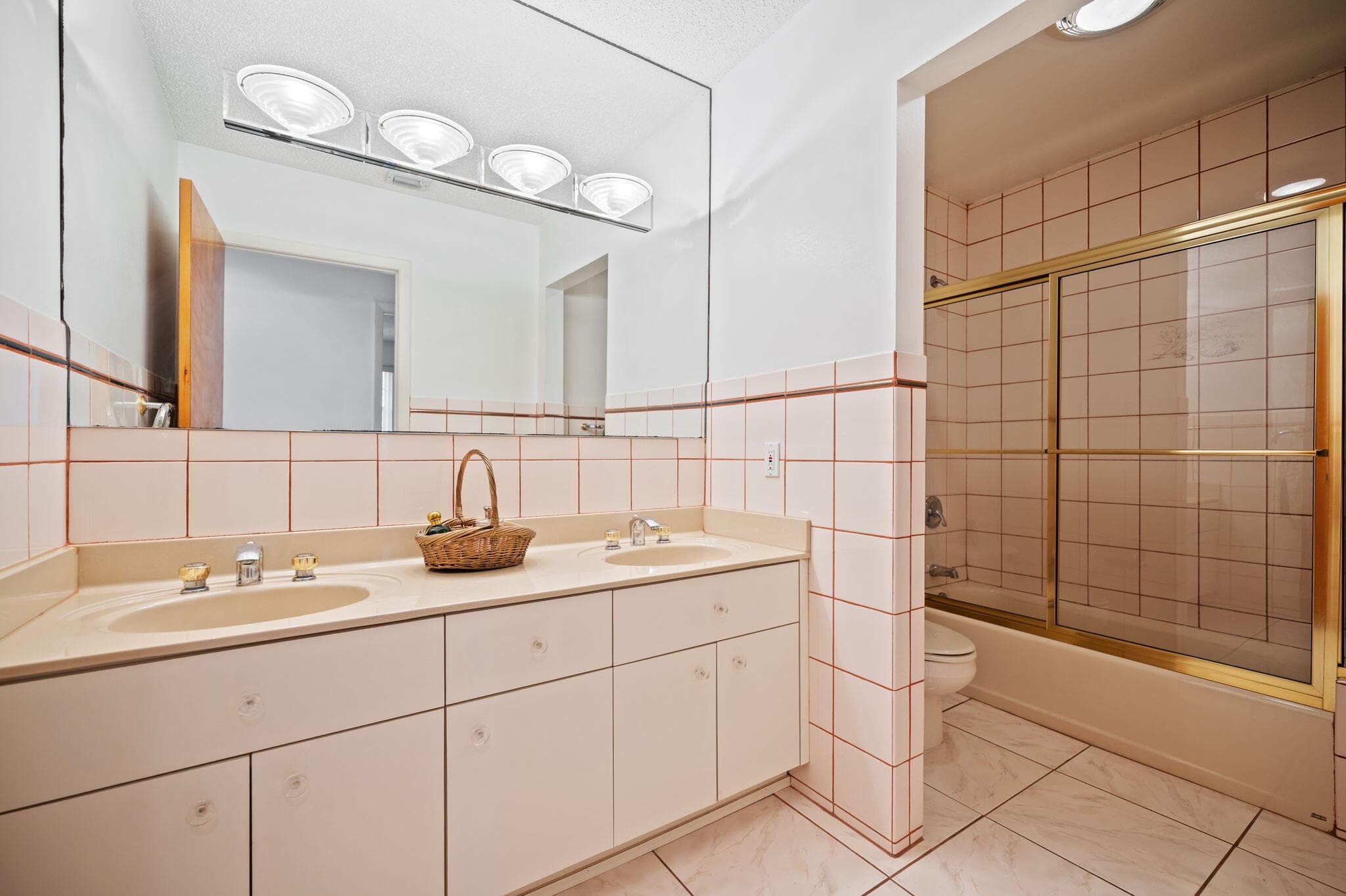 19340 SW 190th Street, Miami, FL 33187 — photo 34 of 46
