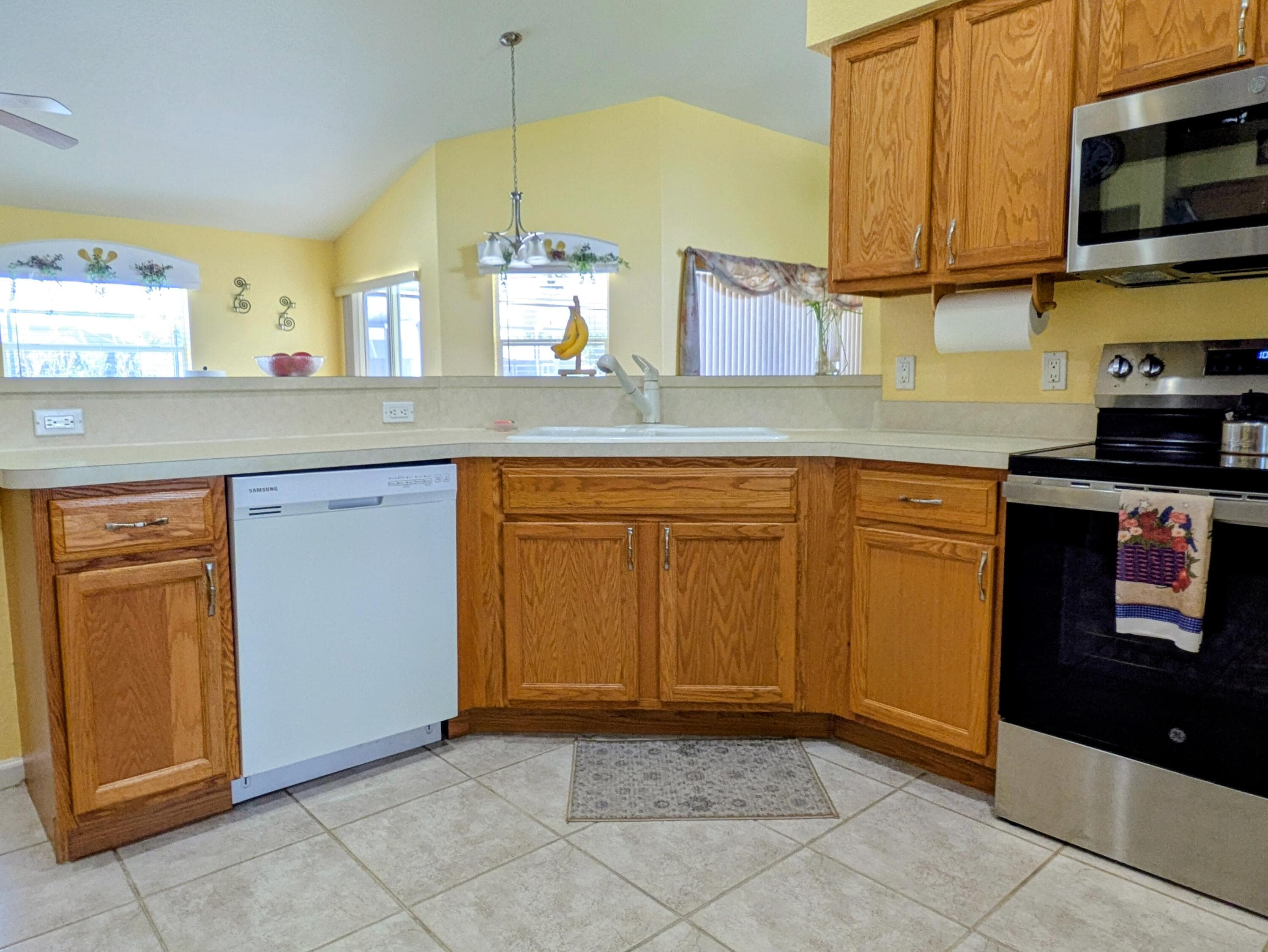 357 SE Cork Road, Port St. Lucie, FL 34984 — photo 8 of 39