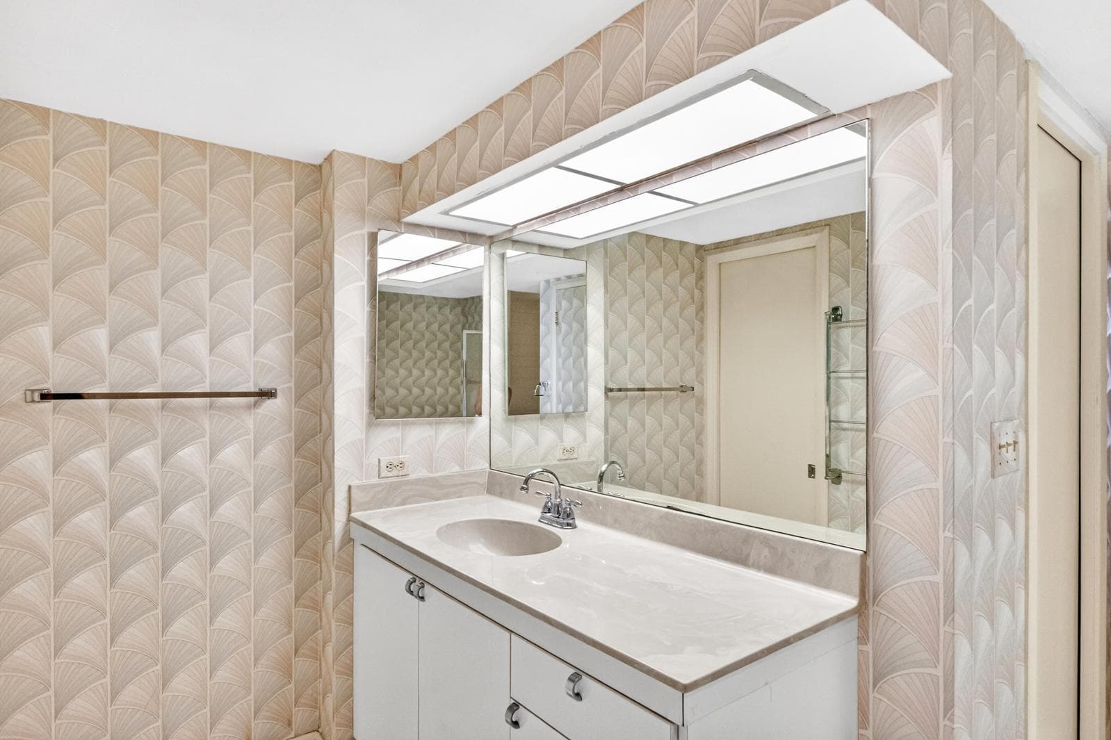 115 Lakeshore Drive 1549, North Palm Beach, FL 33408 — photo 23 of 53