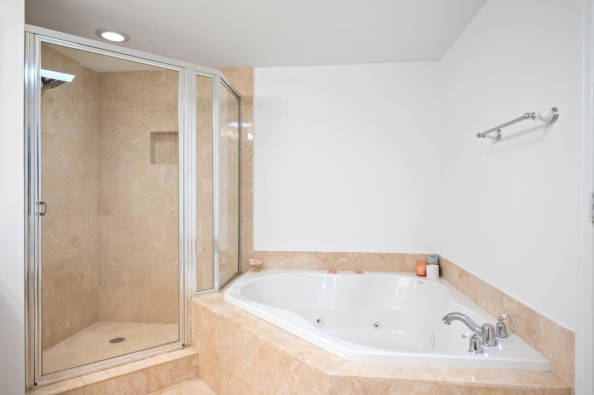 2001 N Ocean Boulevard 304, Fort Lauderdale, FL 33305 — photo 19 of 46