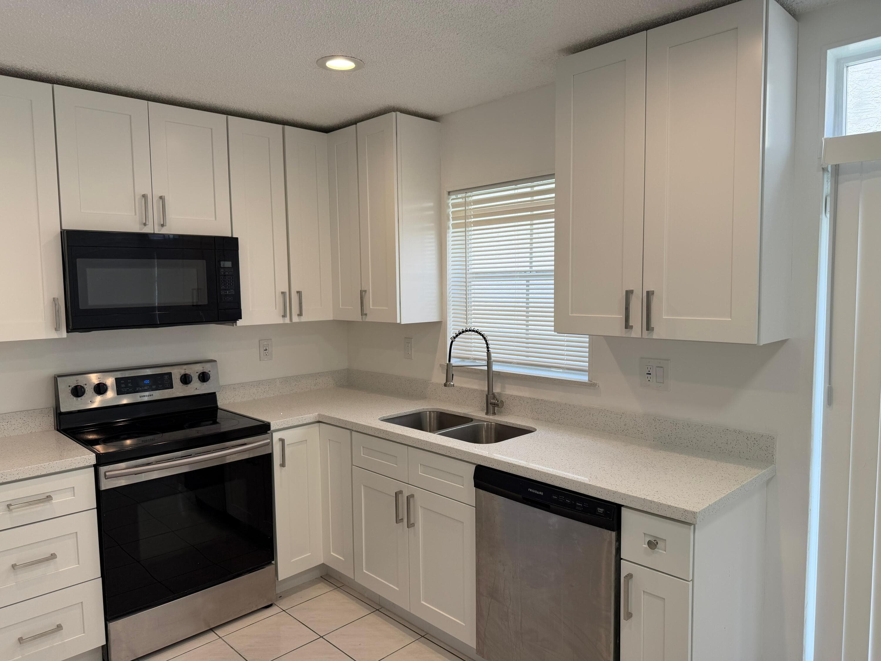3780 Amalfi Drive 3780, Hollywood, FL 33021 — photo 2 of 81