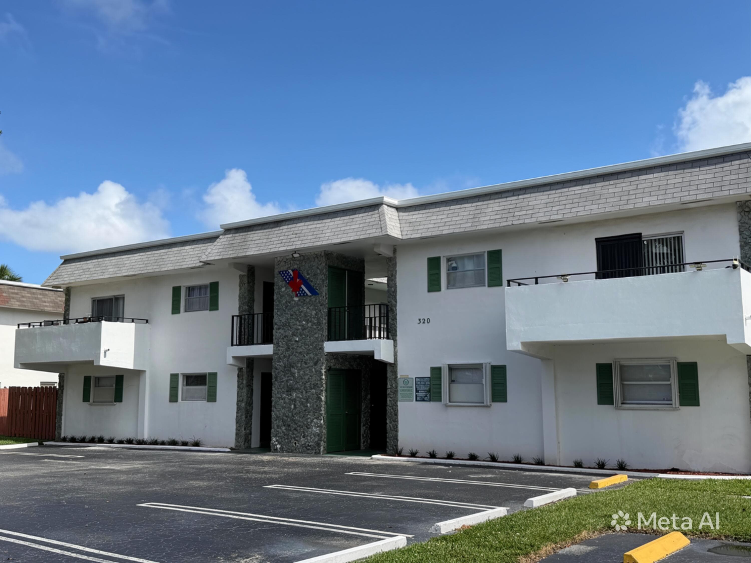 320 SW 1st Street, Pompano Beach, FL 33060 — photo 1 of 24
