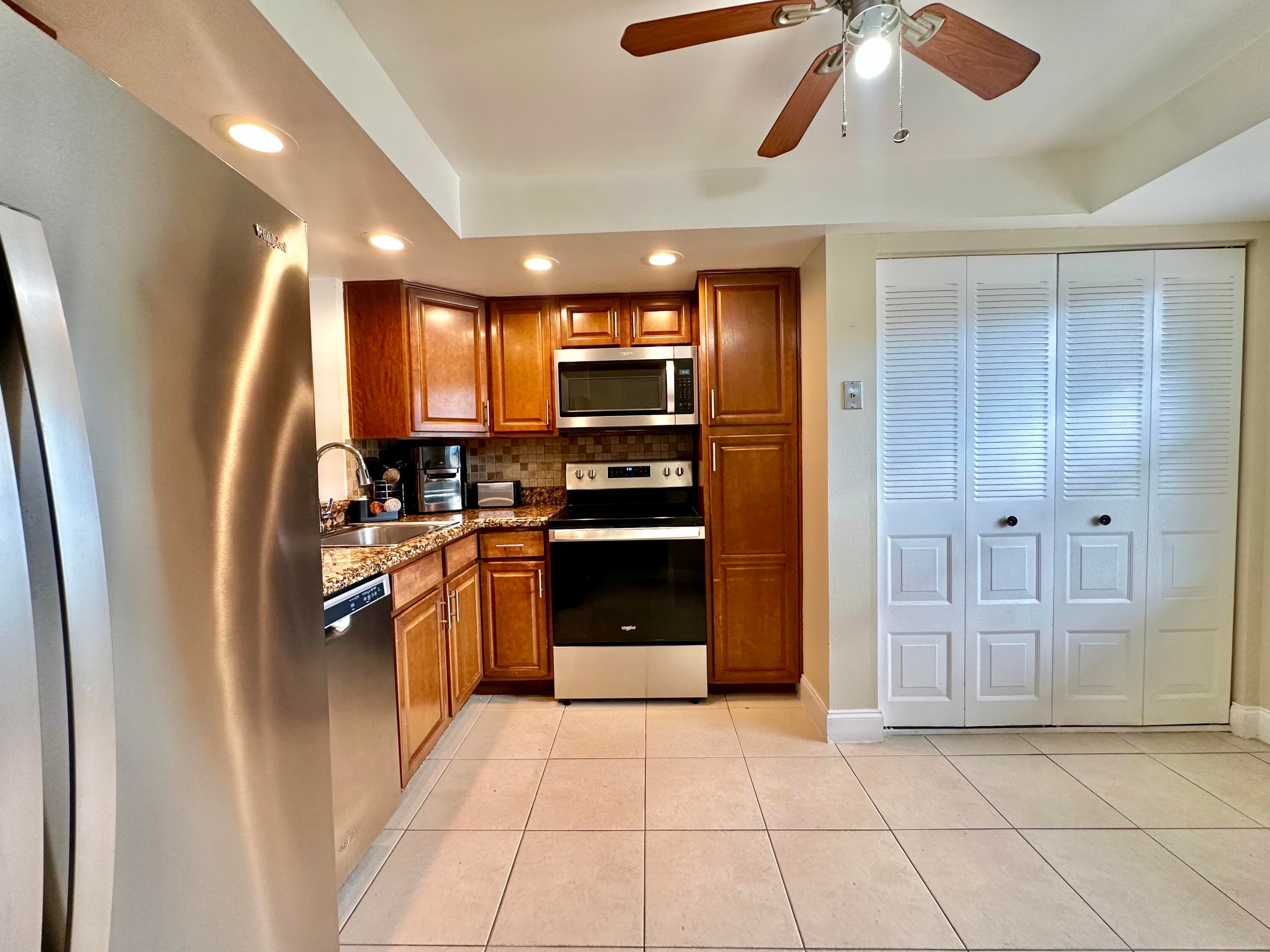 1650 NW 80th Avenue, Margate, FL 33063 — photo 3 of 29