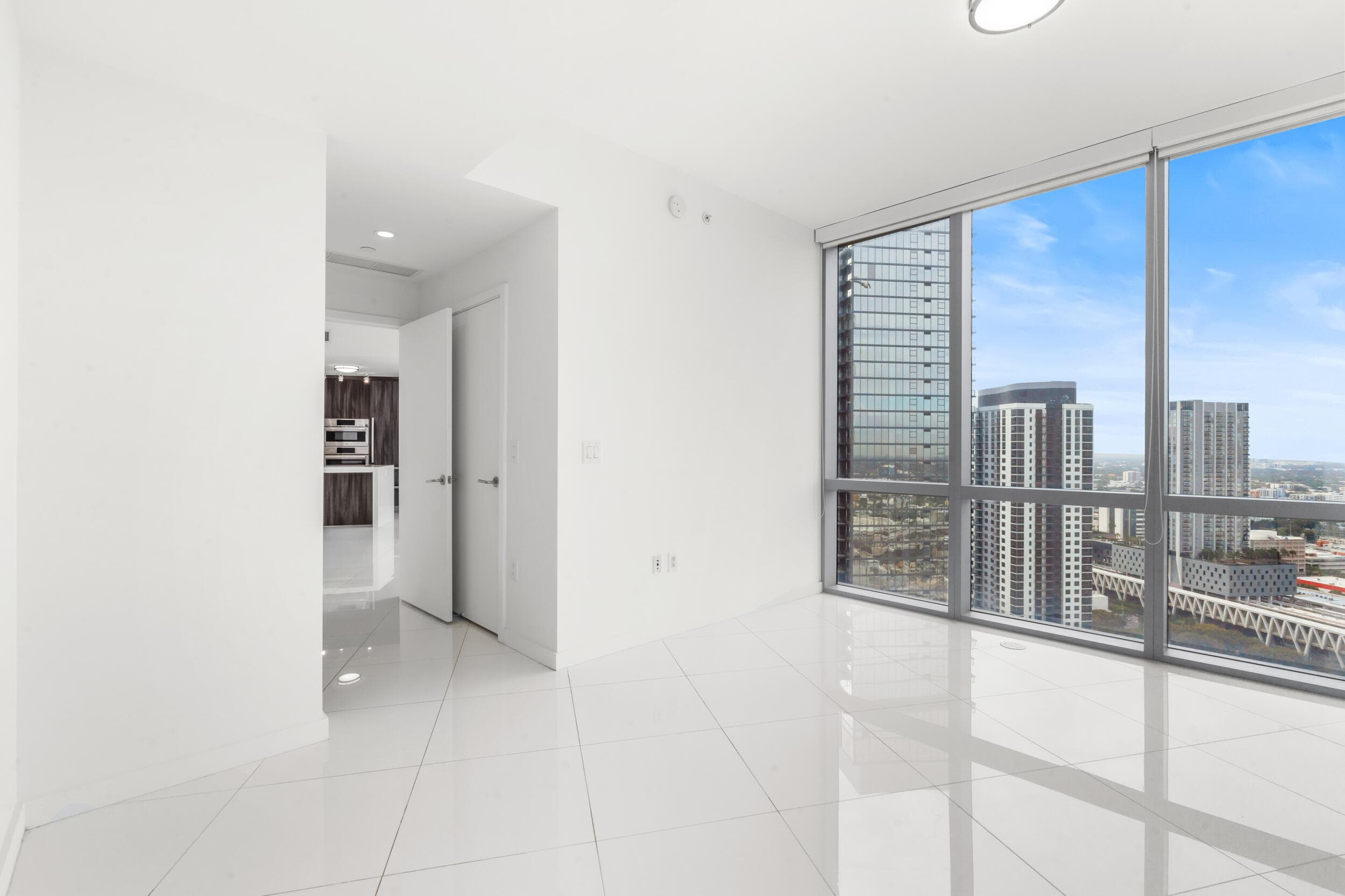851 NE 1st Avenue 3202, Miami, FL 33130 — photo 9 of 28