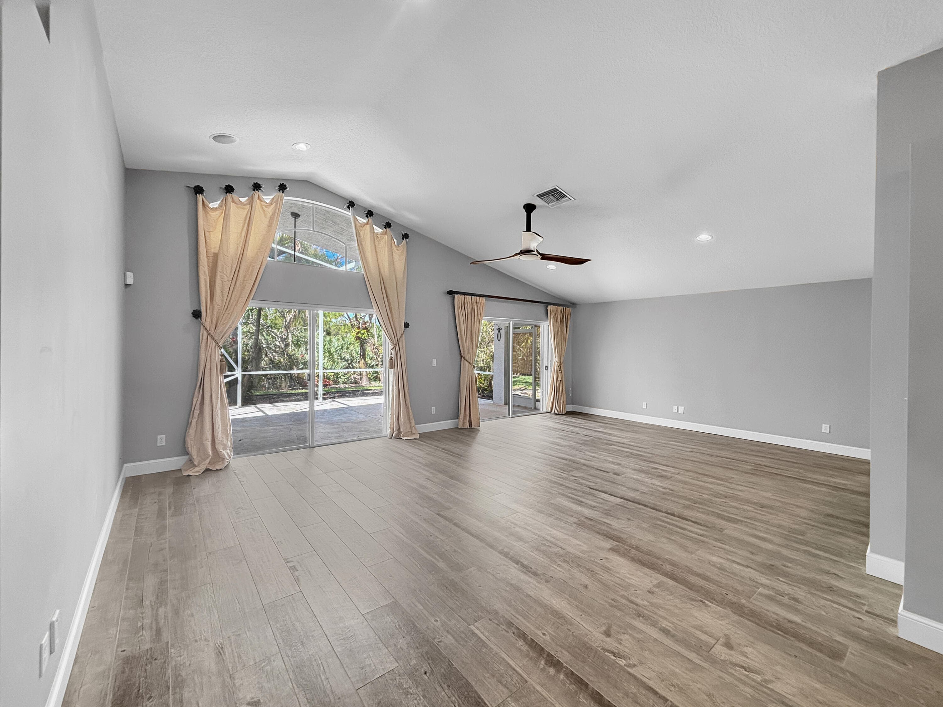 829 SE Westminster Place, Stuart, FL 34997 — photo 13 of 38