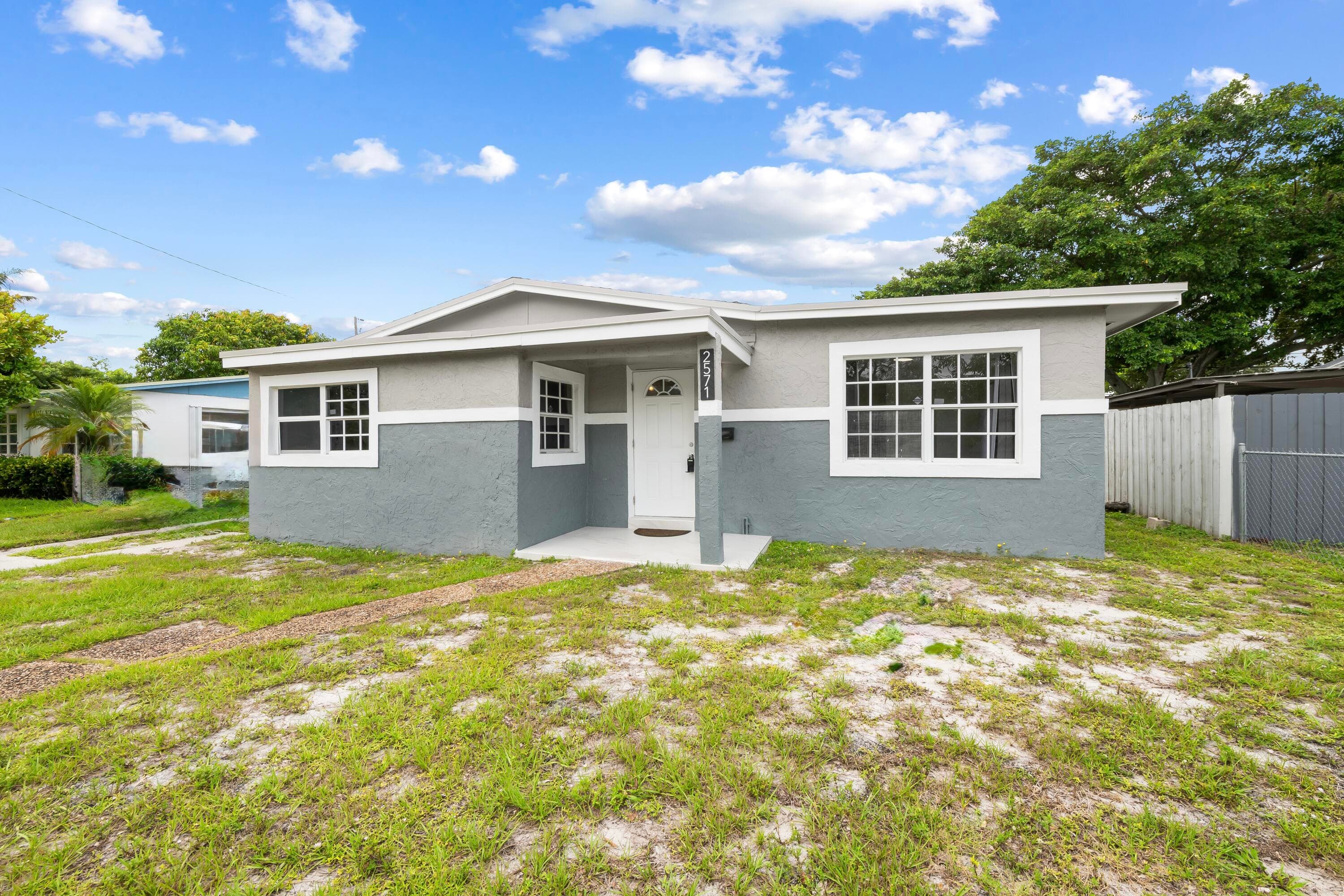 2571 NW 18th Court, Fort Lauderdale, FL 33311 — photo 2 of 25