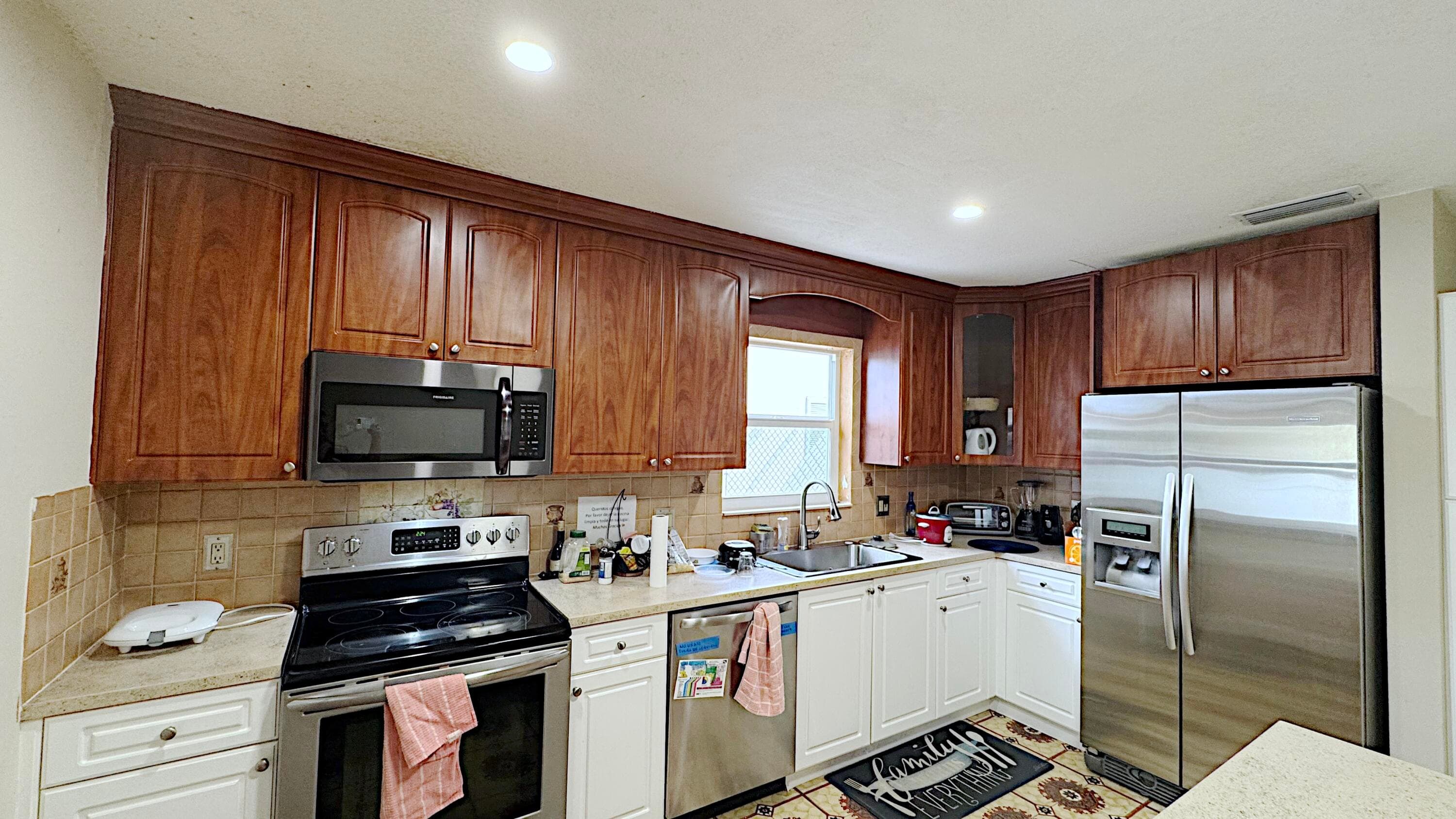 411 SE 4th Street, Dania Beach, FL 33004 — photo 18 of 70