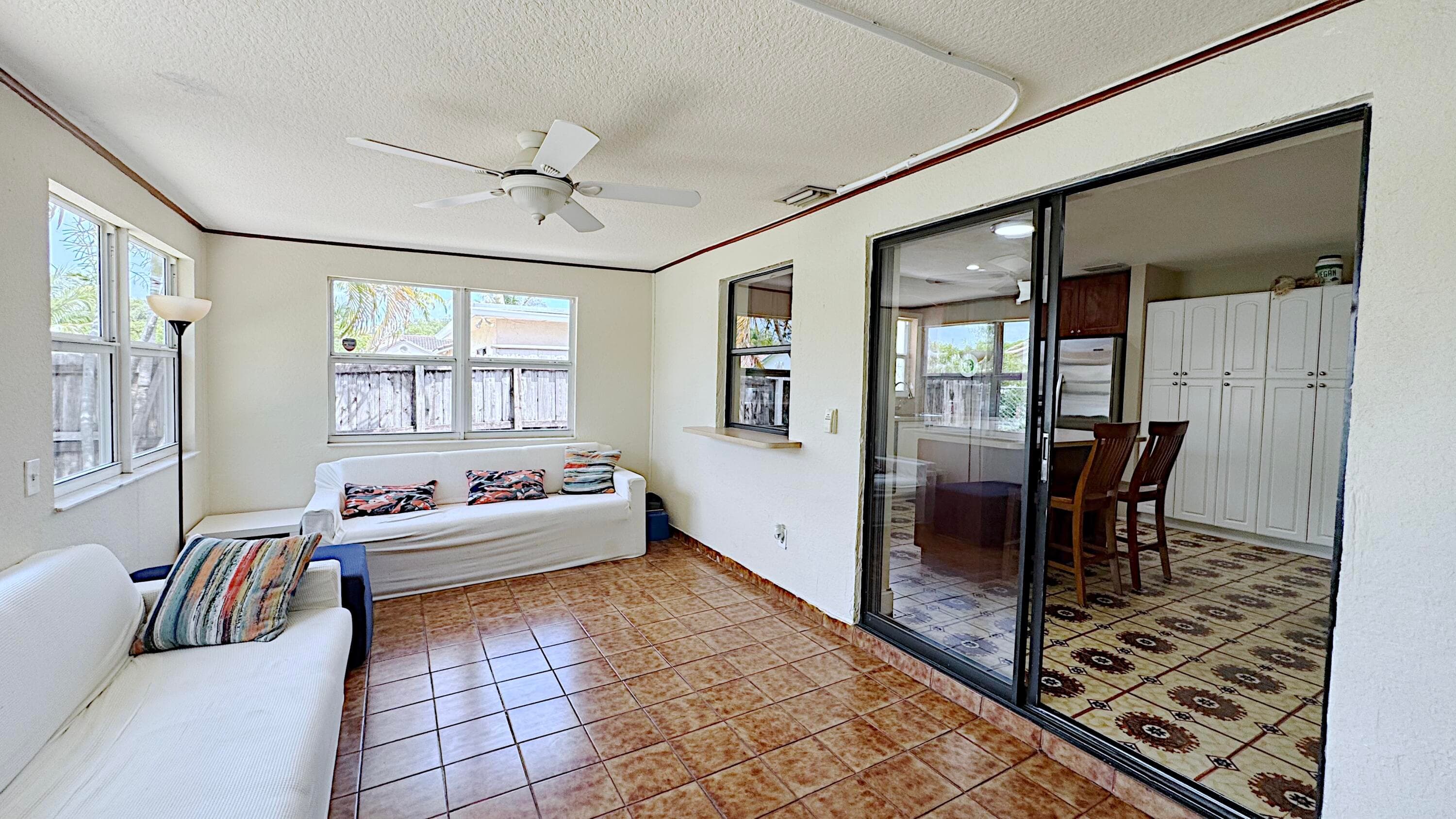 411 SE 4th Street, Dania Beach, FL 33004 — photo 20 of 70