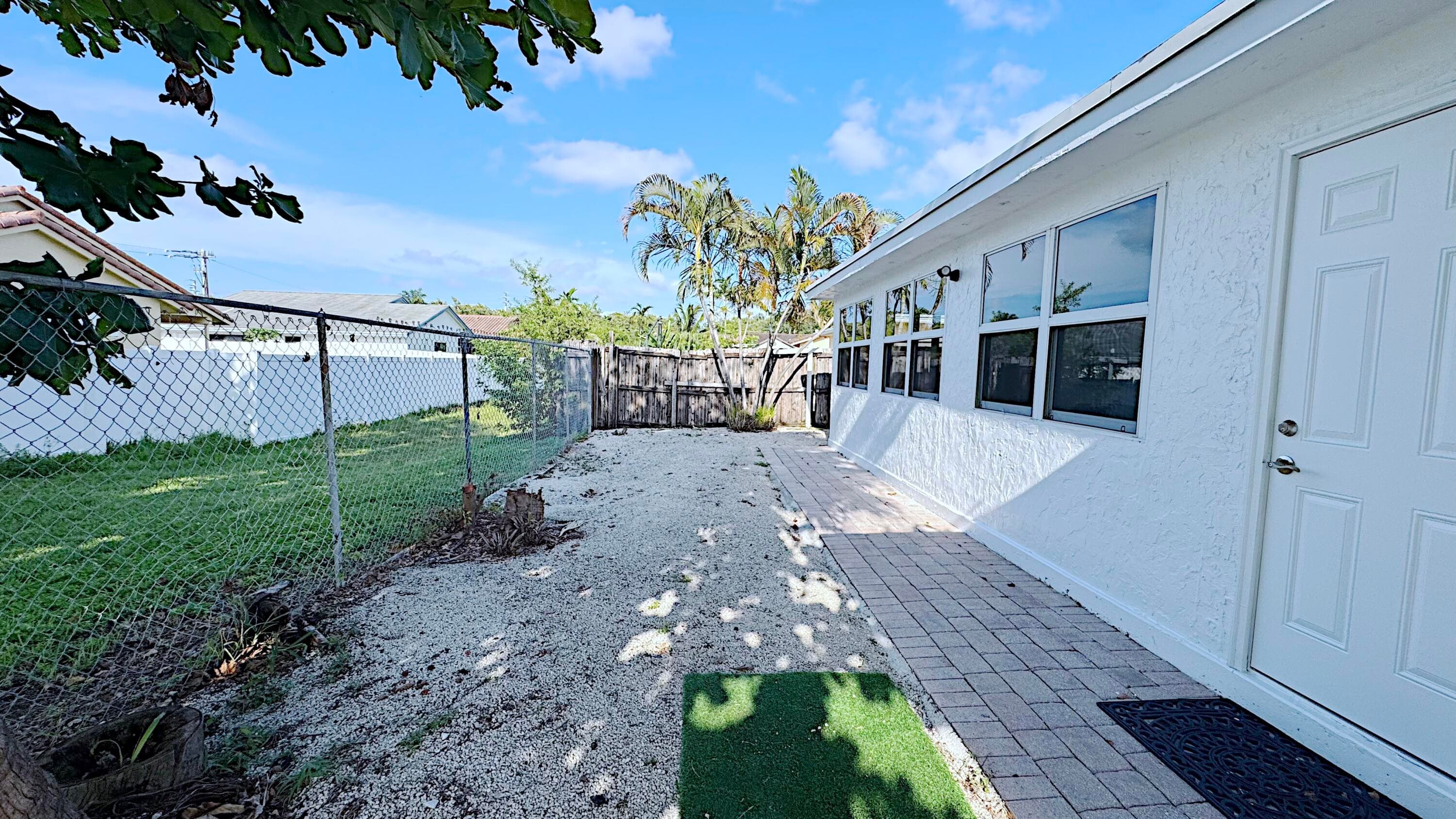 411 SE 4th Street, Dania Beach, FL 33004 — photo 65 of 70