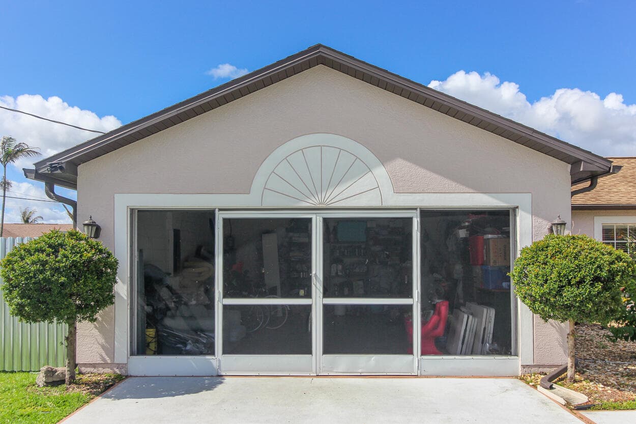 2718 SW Hamilton Avenue, Port St. Lucie, FL 34987 — photo 6 of 46