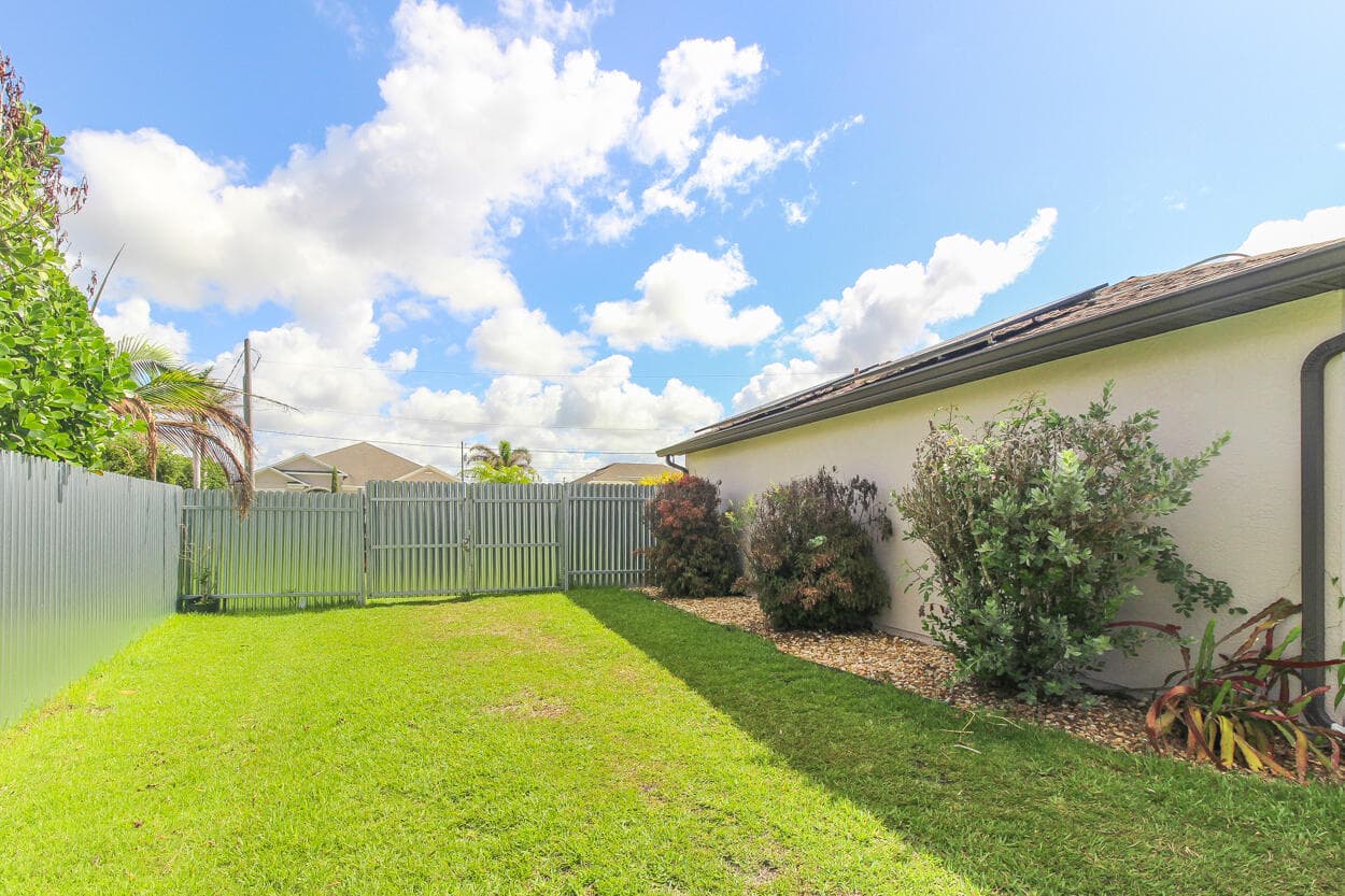 2718 SW Hamilton Avenue, Port St. Lucie, FL 34987 — photo 13 of 46