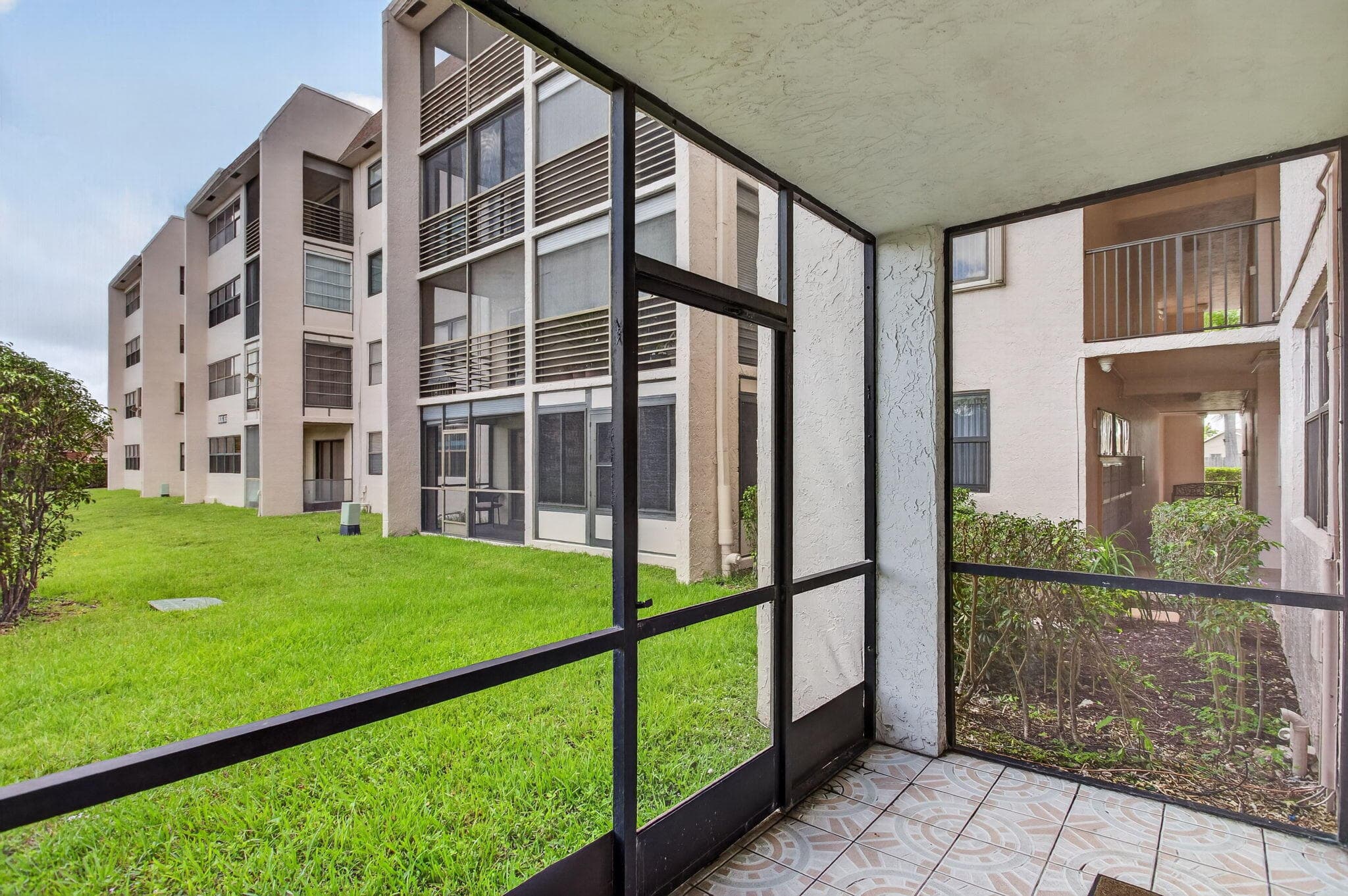 10444 NW 30th Court 105, Sunrise, FL 33322 — photo 1 of 41