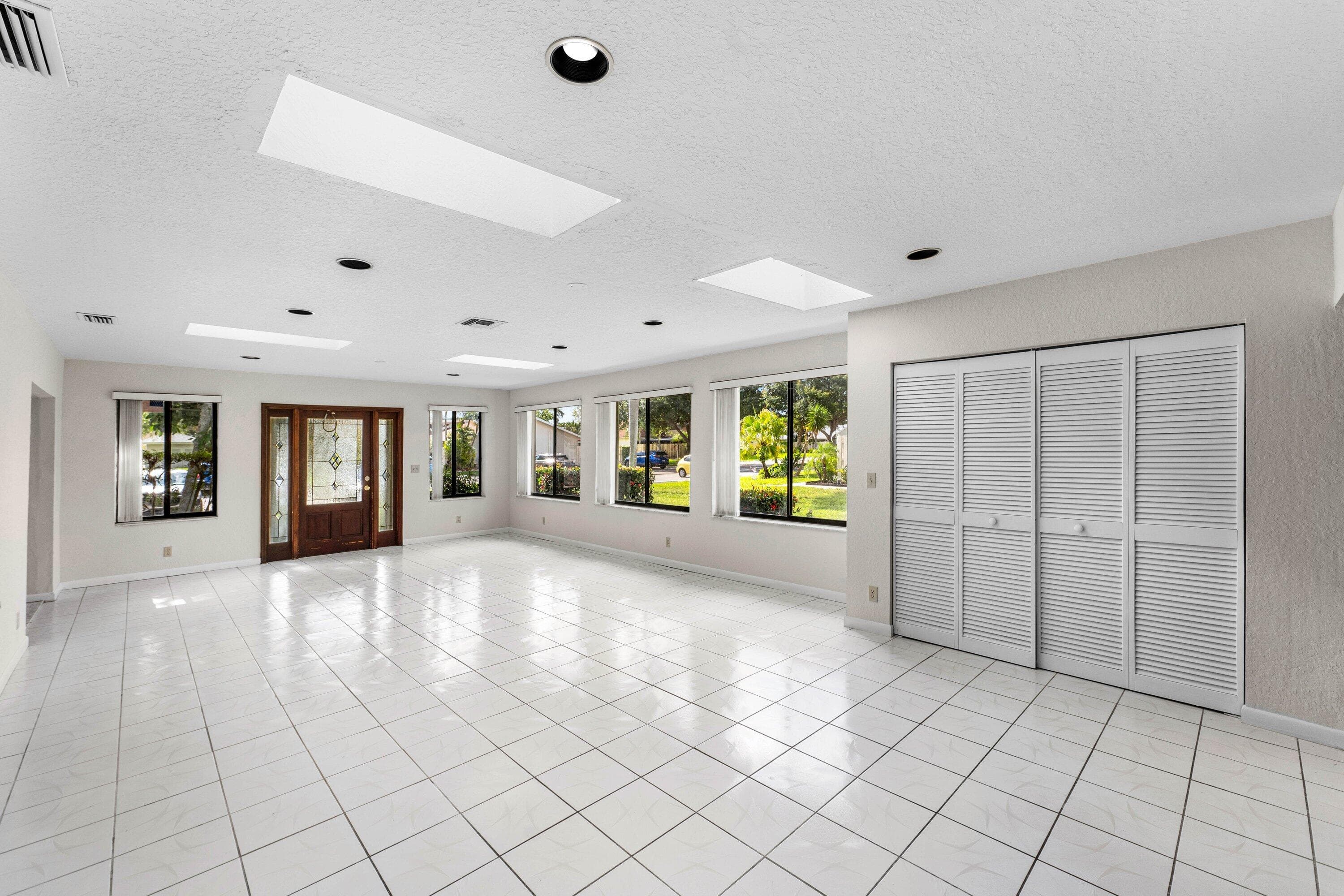 900 NW 30th Avenue D, Delray Beach, FL 33445 — photo 6 of 37