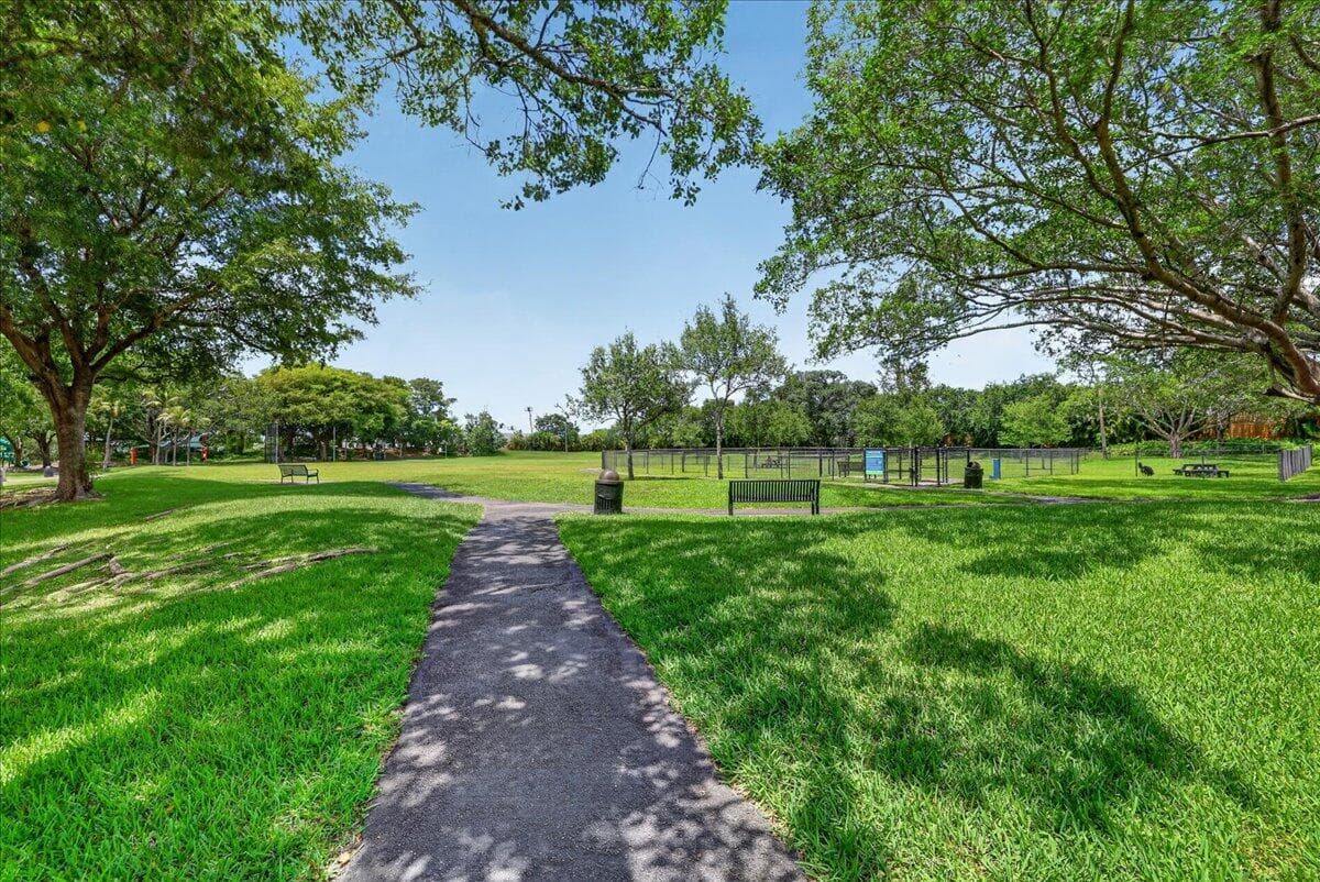 2999 Oaktree Lane 343, Hollywood, FL 33021 — photo 49 of 62