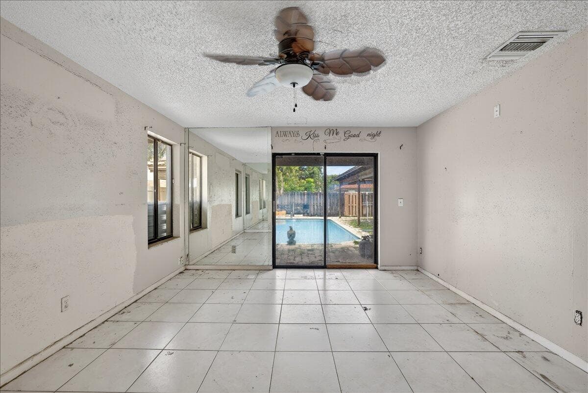 4240 NW 74th Avenue, Lauderhill, FL 33319 — photo 6 of 27