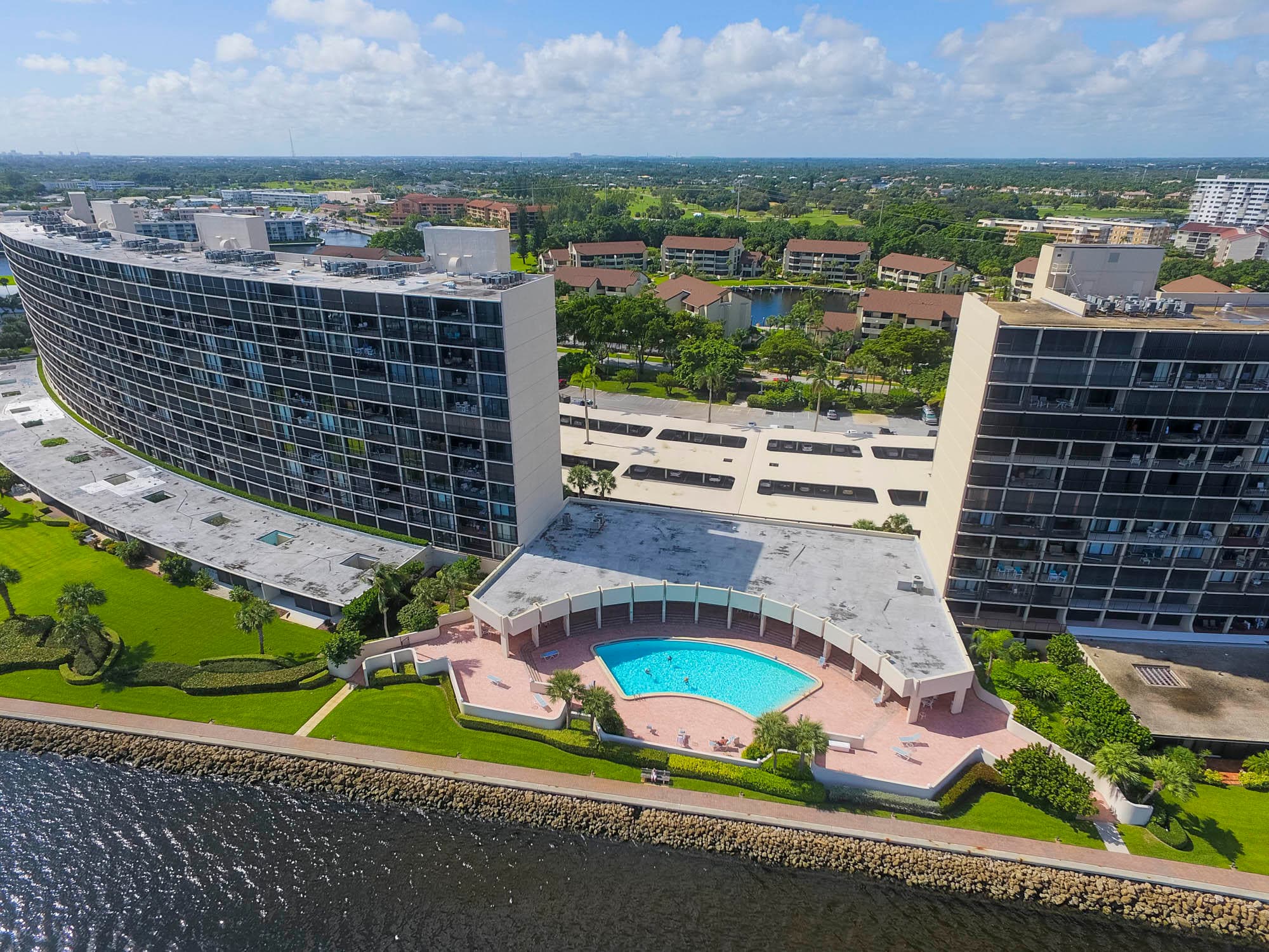 136 Lakeshore Drive 211, North Palm Beach, FL 33408 — photo 34 of 35