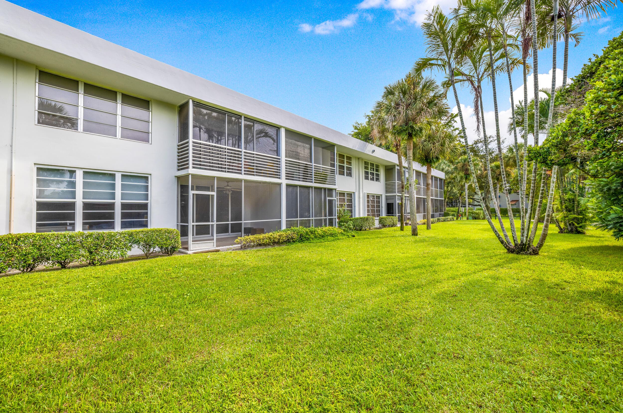 4200 Oaks Terrace 104, Pompano Beach, FL 33069 — photo 14 of 19