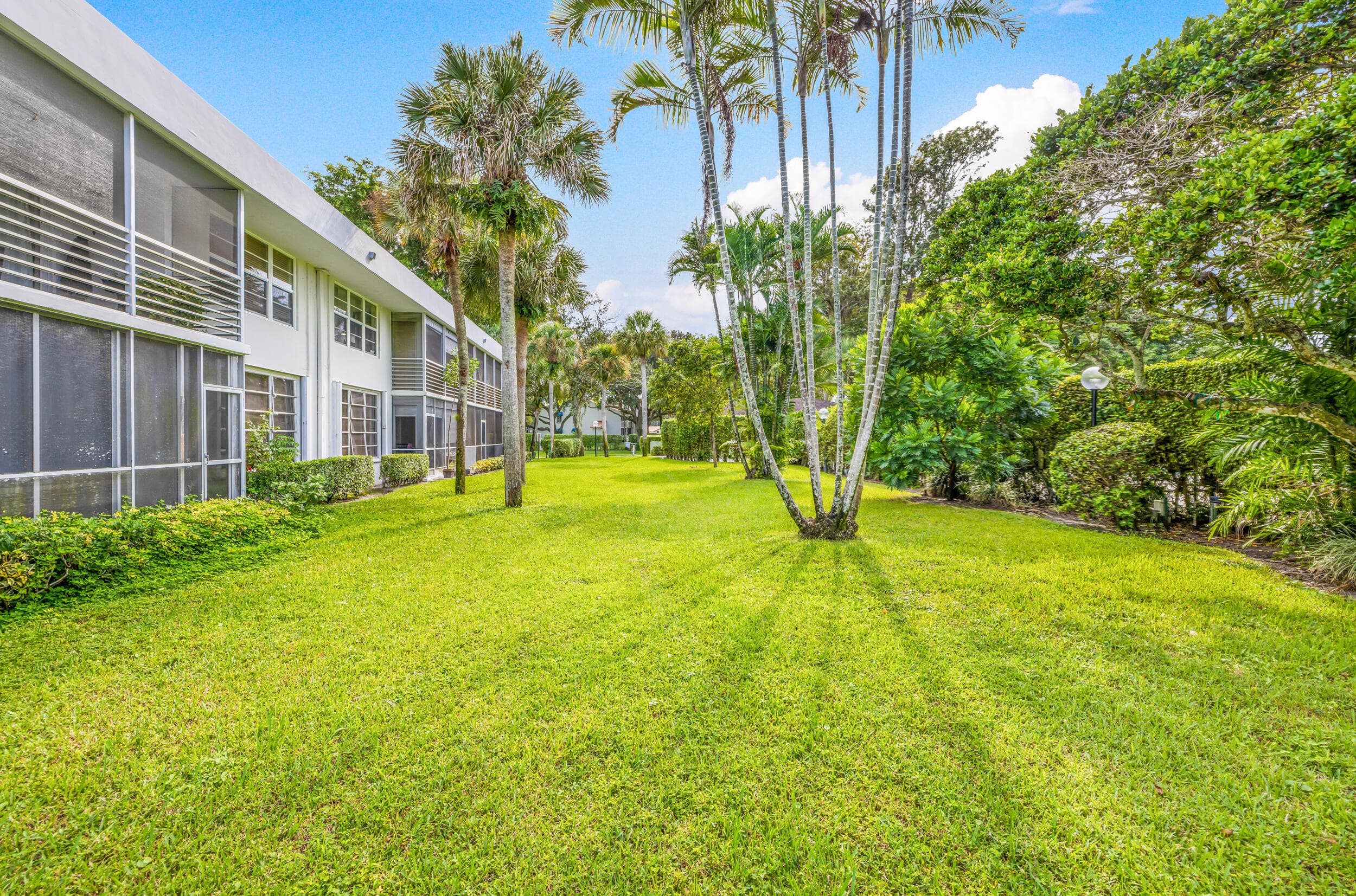 4200 Oaks Terrace 104, Pompano Beach, FL 33069 — photo 15 of 19
