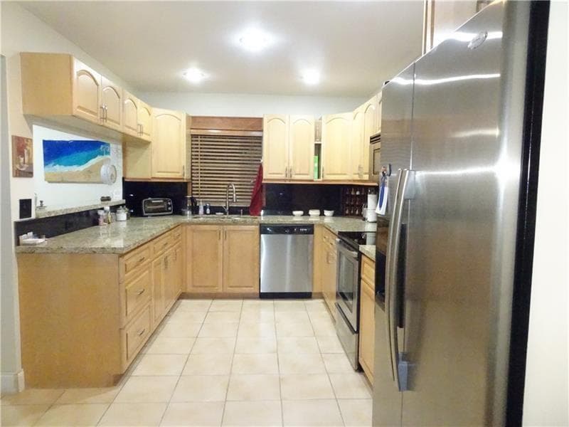 96 Del Rio Boulevard, Boca Raton, FL 33432 — photo 5 of 18