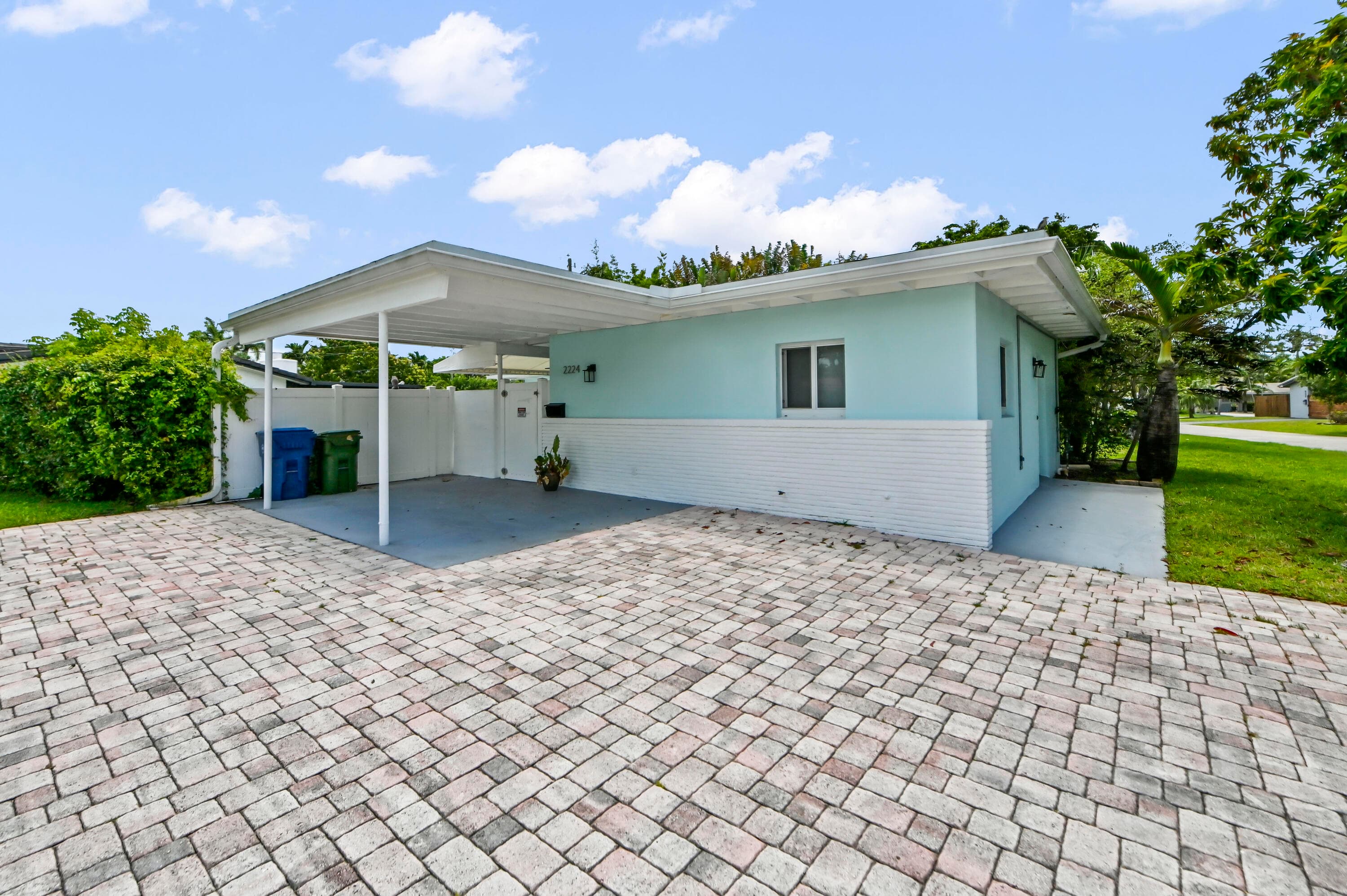 2224 NW 6th Terrace, Wilton Manors, FL 33311 — photo 1 of 32