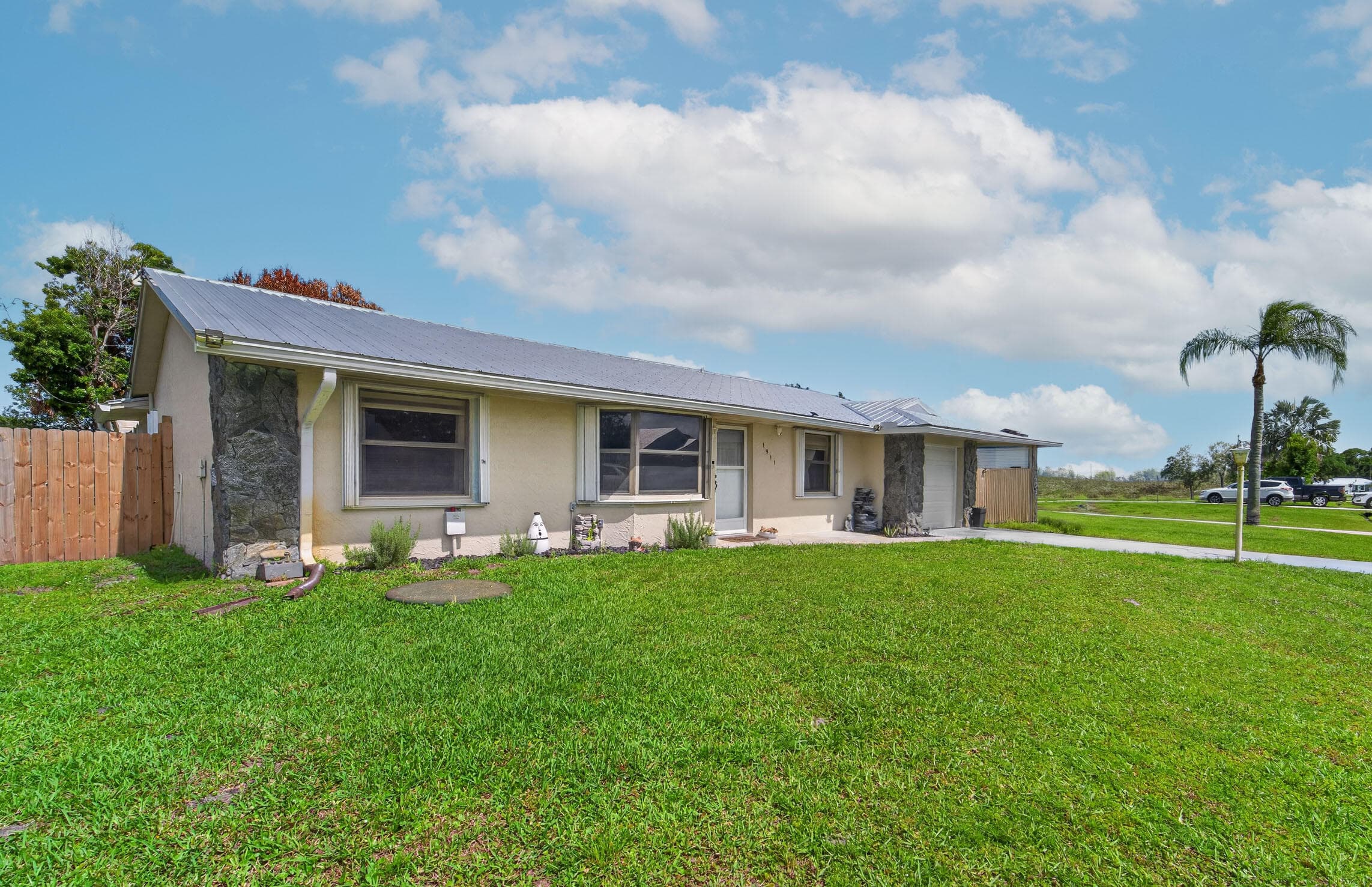 1911 SE Dock Street, Port St. Lucie, FL 34952 — photo 4 of 36