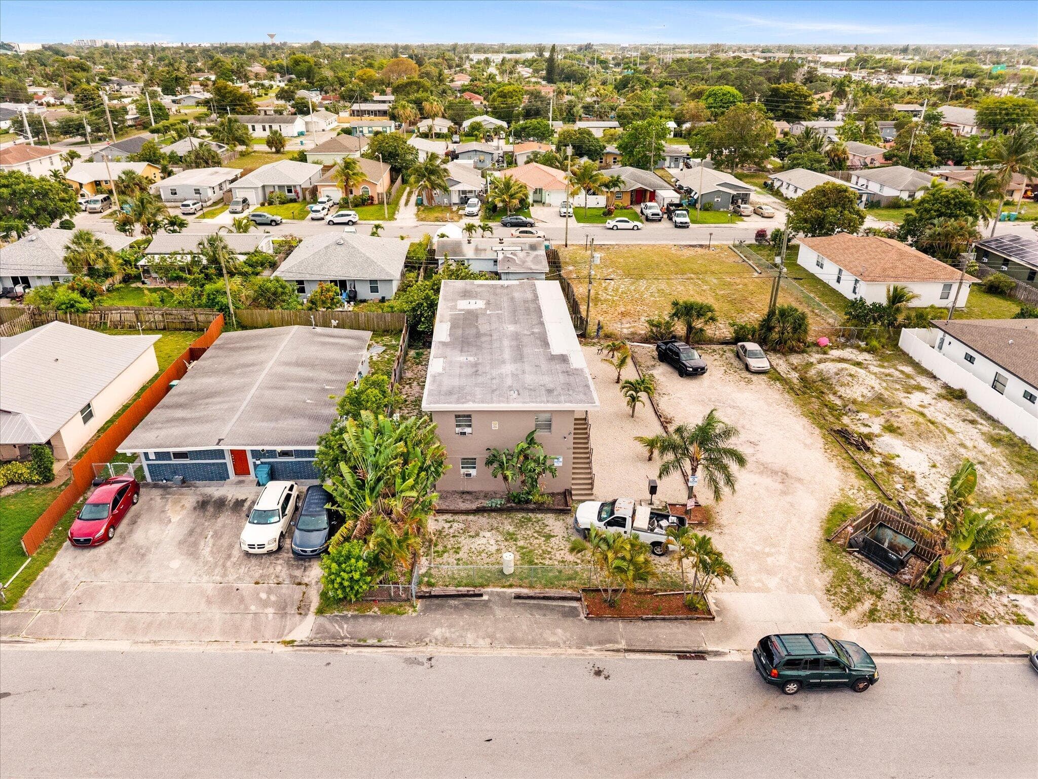 526 NW 12th Avenue, Boynton Beach, FL — photo 17 of 26