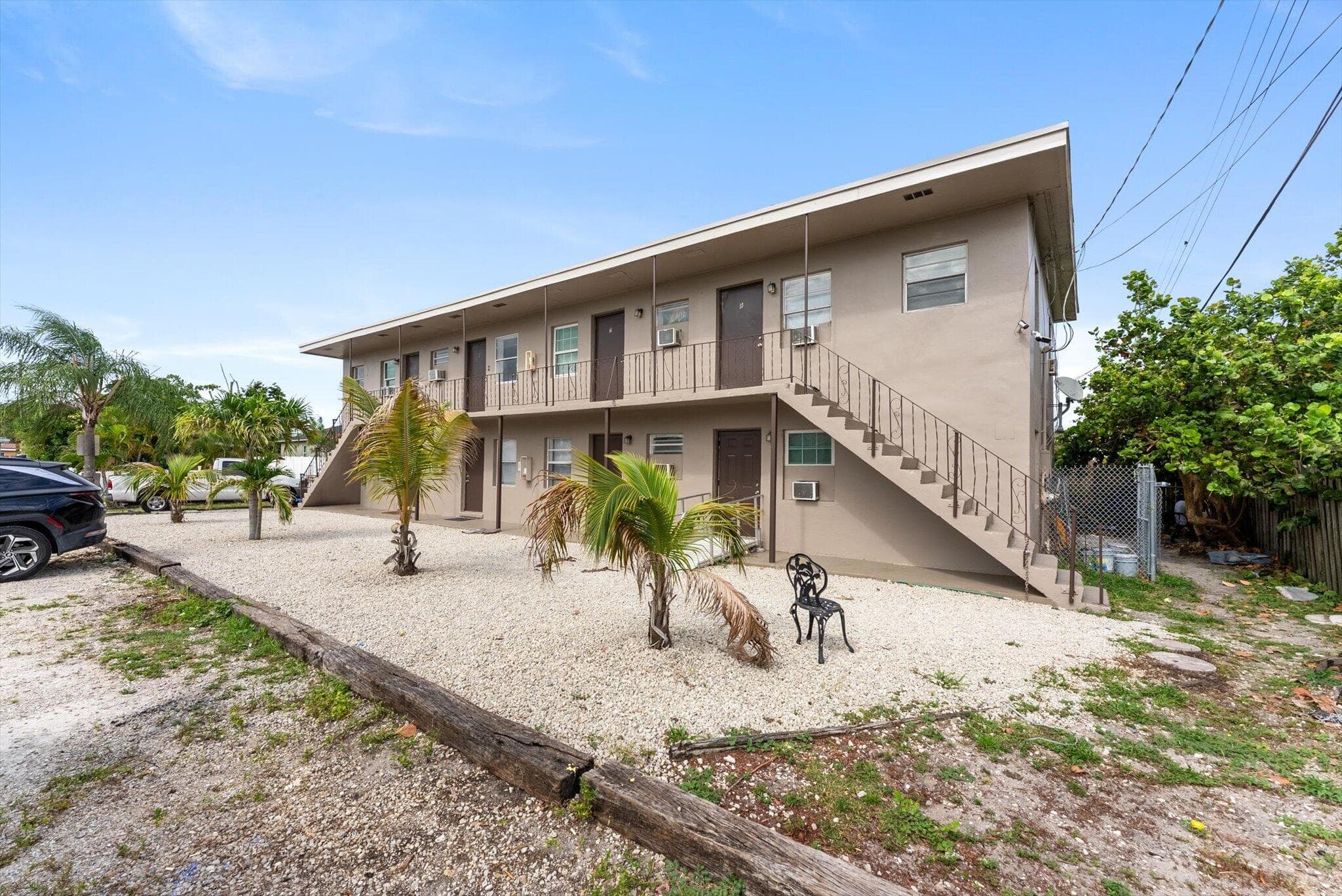 526 NW 12th Avenue, Boynton Beach, FL — photo 2 of 26