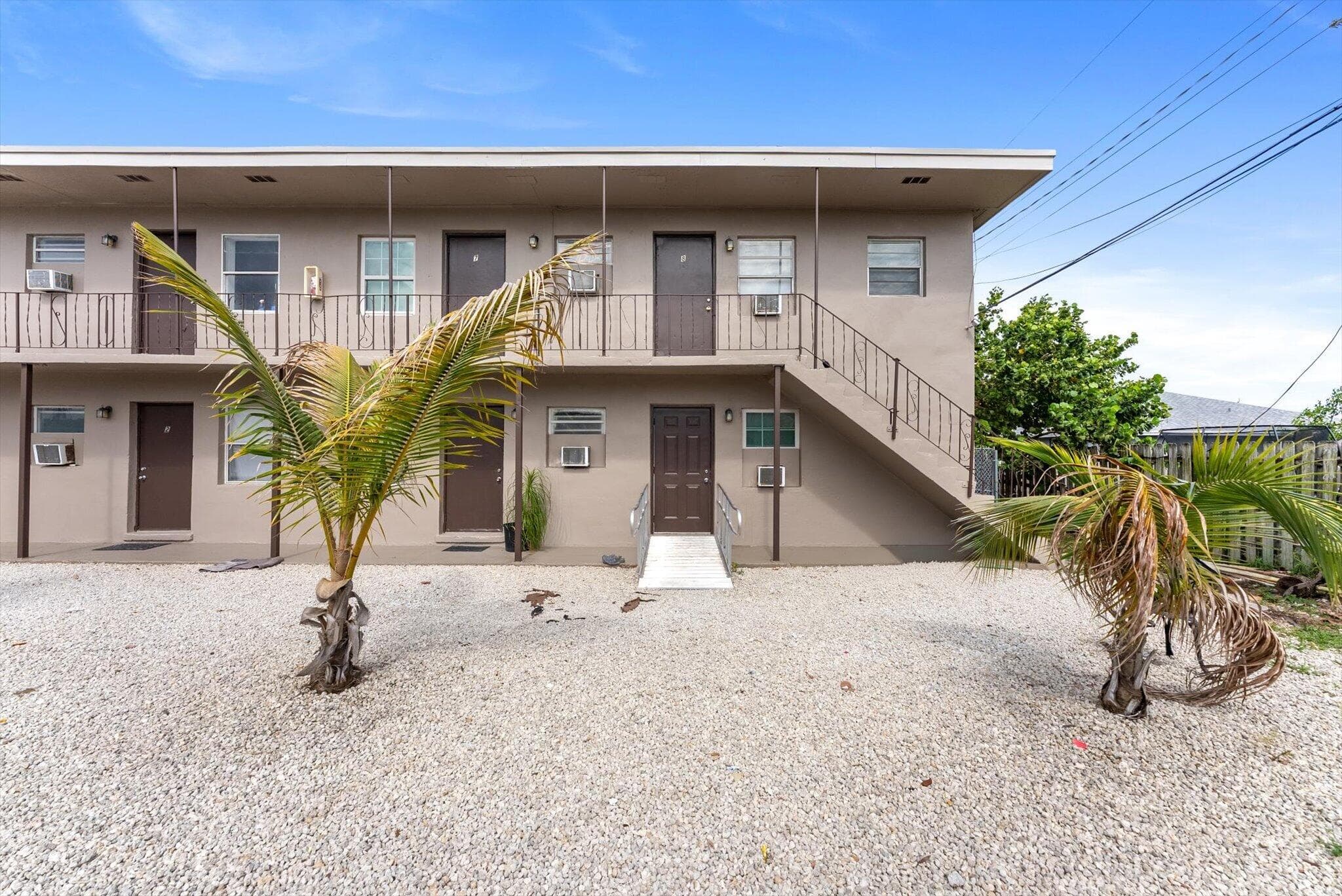 526 NW 12th Avenue, Boynton Beach, FL — photo 1 of 26
