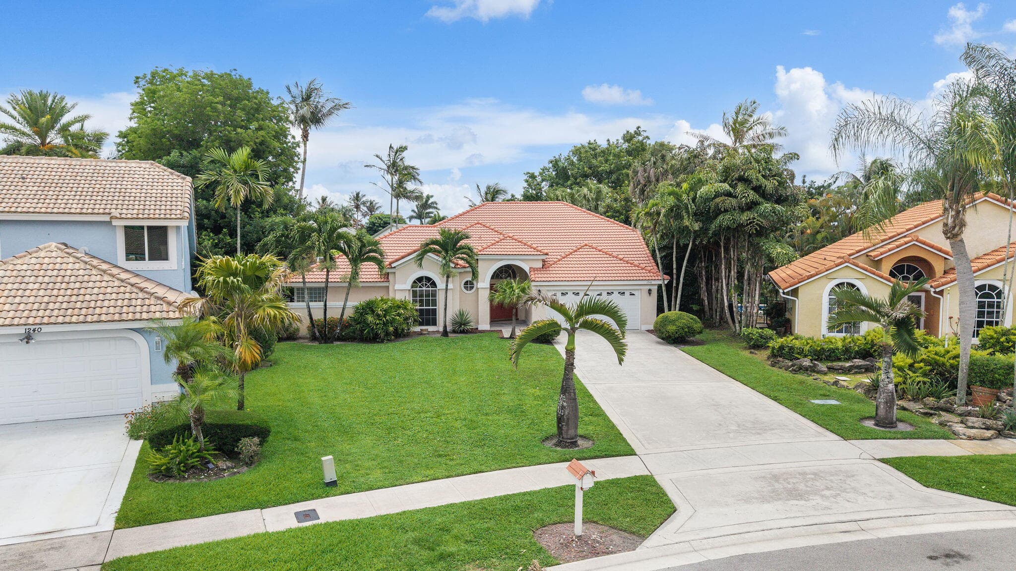1248 Lake Breeze Drive, Wellington, FL 33414 — photo 2 of 46