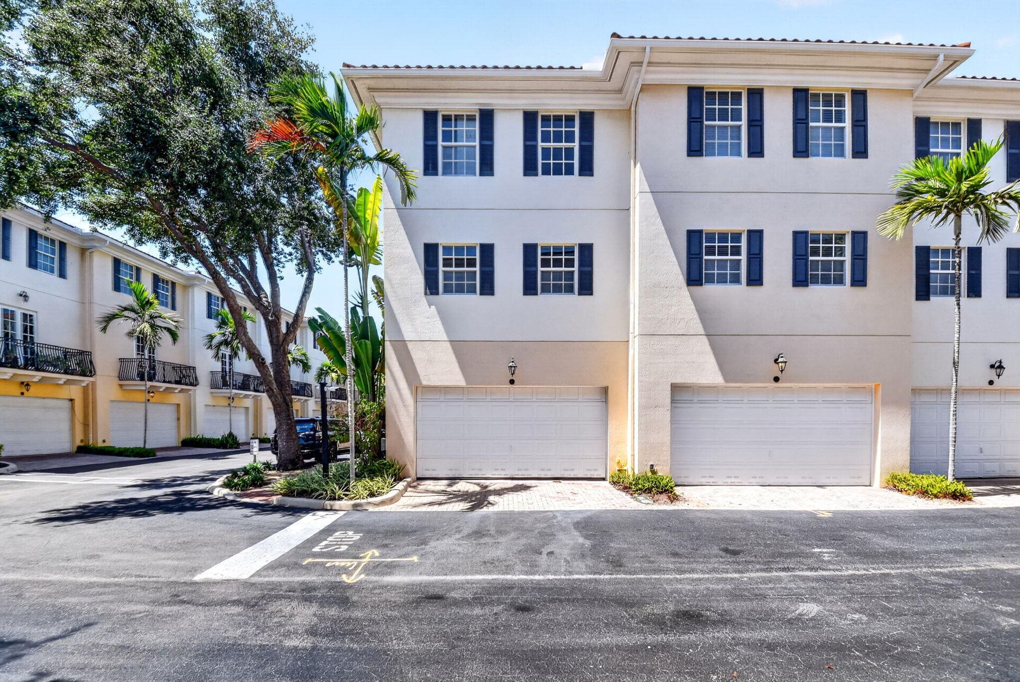 2502 N Dixie Highway 32, Lake Worth Beach, FL 33460 — photo 2 of 42