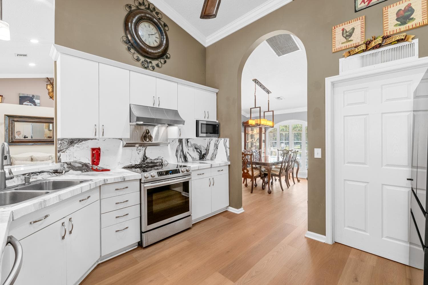 2559 Palm Deer Drive, Loxahatchee, FL 33470 — photo 18 of 106