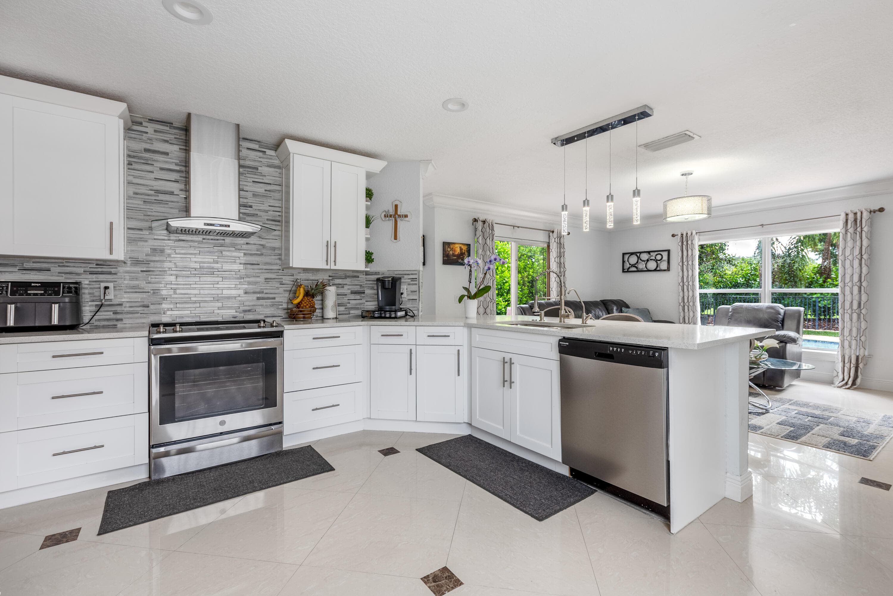622 S Peppergrass Run S, Royal Palm Beach, FL 33411 — photo 8 of 43