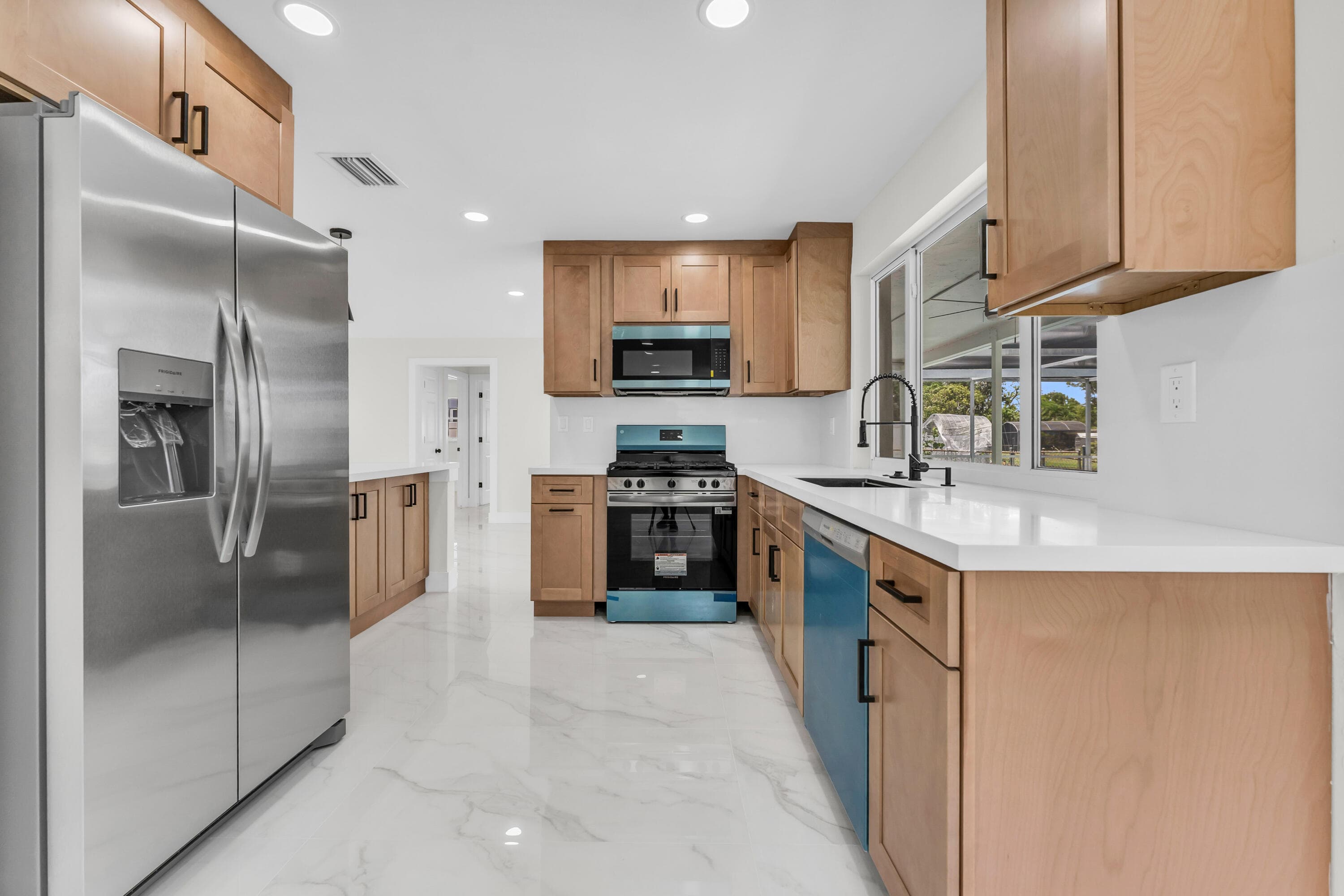 9351 NW 20th Place, Sunrise, FL 33322 — photo 12 of 46