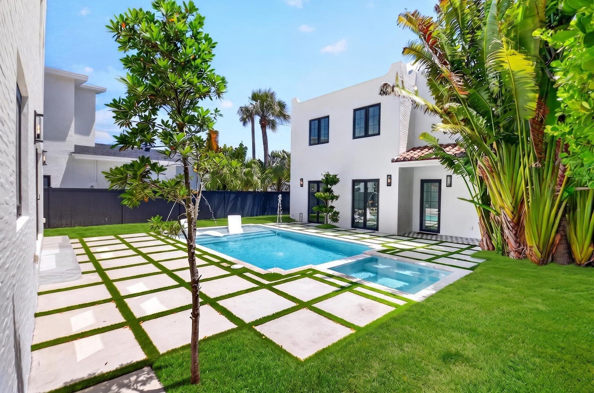 312 Plymouth Road, West Palm Beach, FL 33405 — photo 8 of 29
