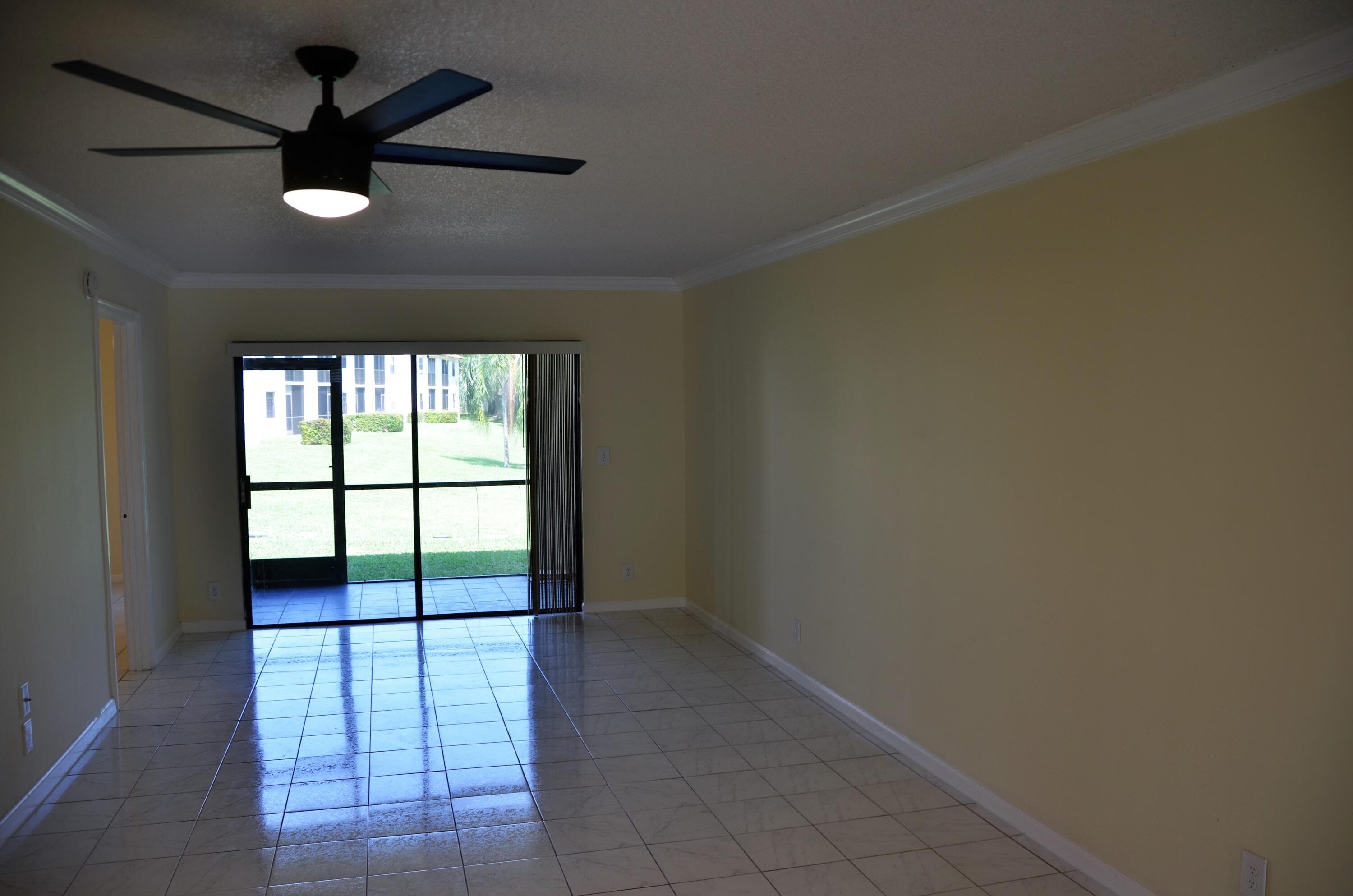 320 Norwood Terrace 113, Boca Raton, FL 33431 — photo 6 of 43