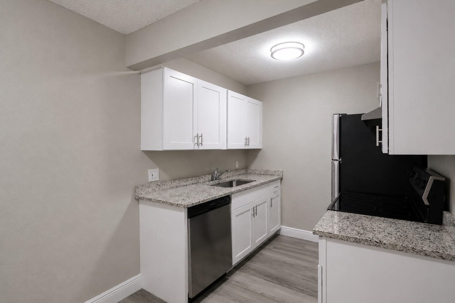 417 N E Street 39, Lake Worth Beach, FL 33460 — photo 8 of 14