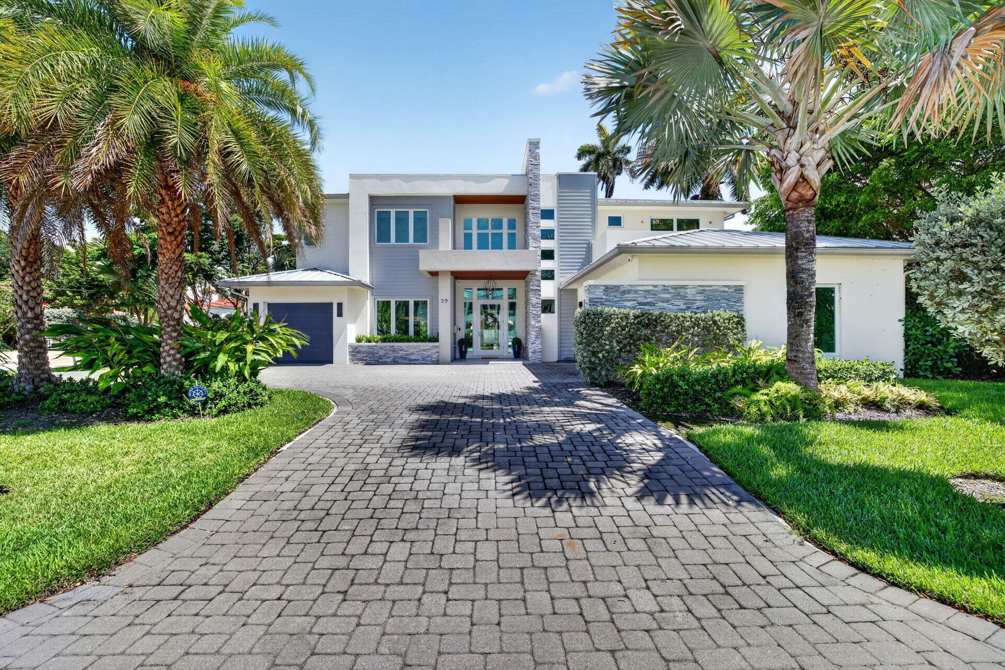 39 Pelican Drive, Fort Lauderdale, FL 33301 — photo 4 of 137