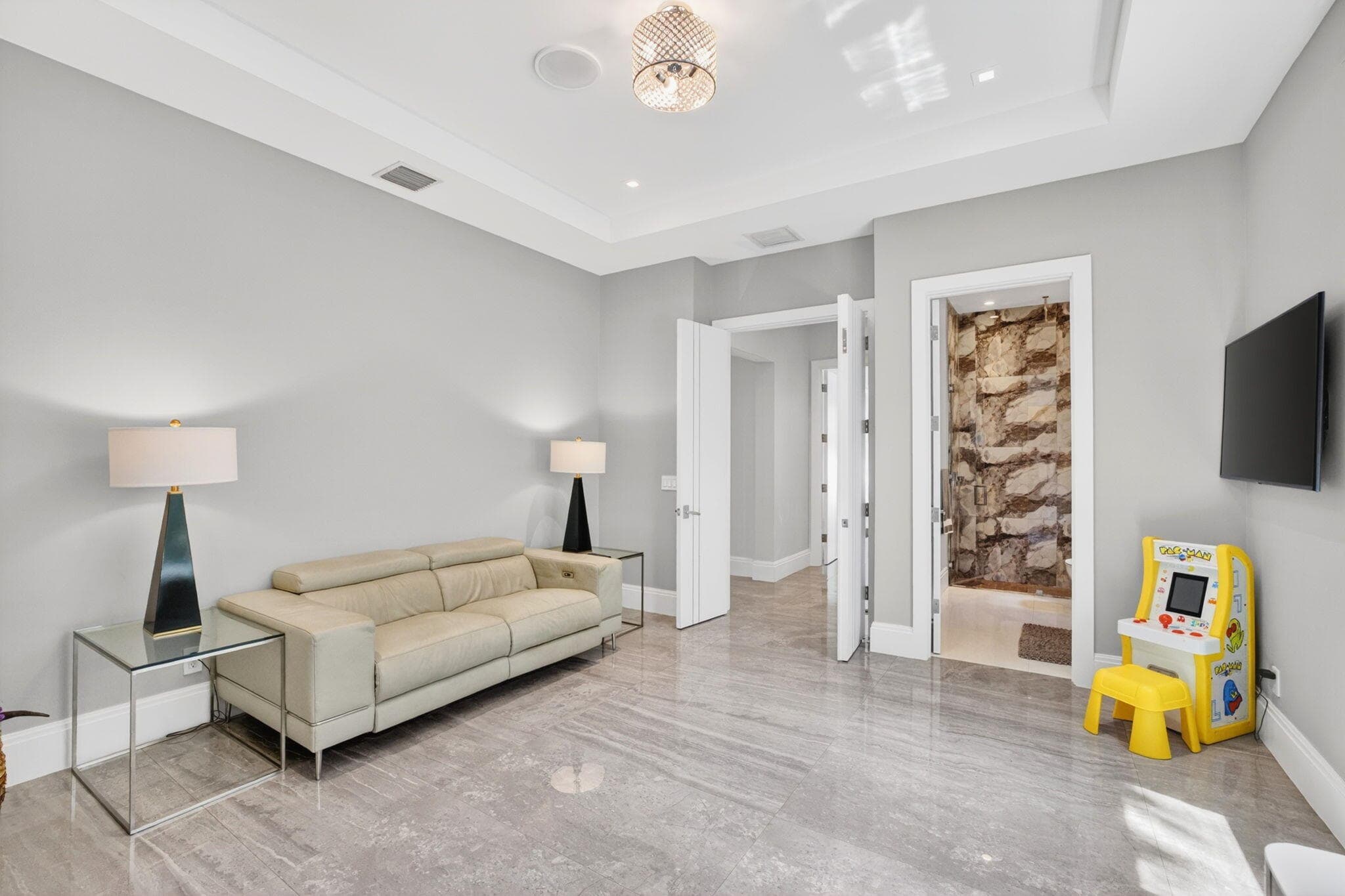 39 Pelican Drive, Fort Lauderdale, FL 33301 — photo 69 of 137