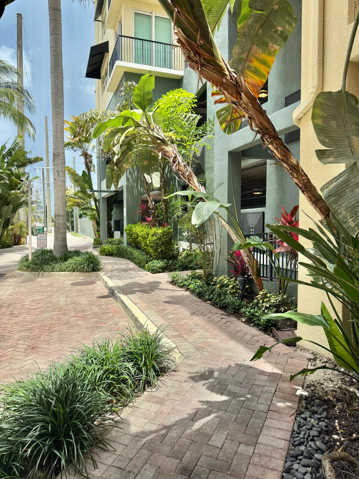225 NE 1st Street 405, Delray Beach, FL 33444 — photo 20 of 23
