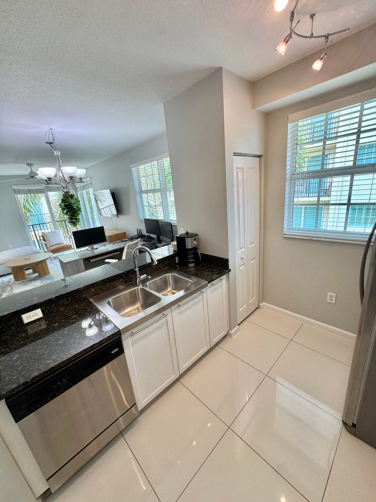 225 NE 1st Street 405, Delray Beach, FL 33444 — photo 13 of 23