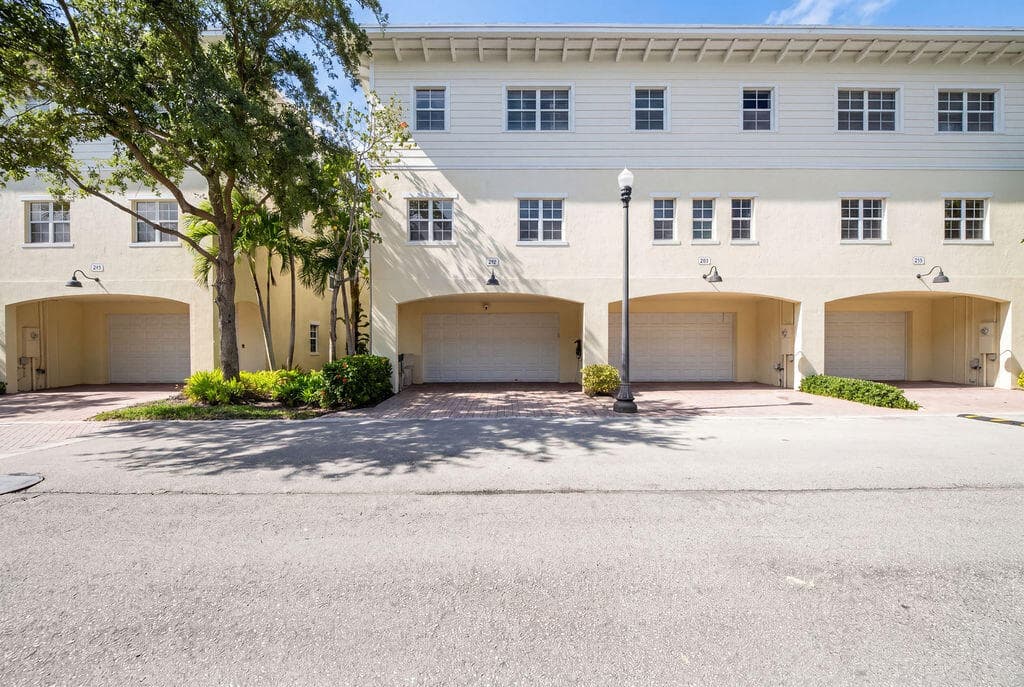 261 SW 6th Place, Pompano Beach, FL 33060 — photo 65 of 67