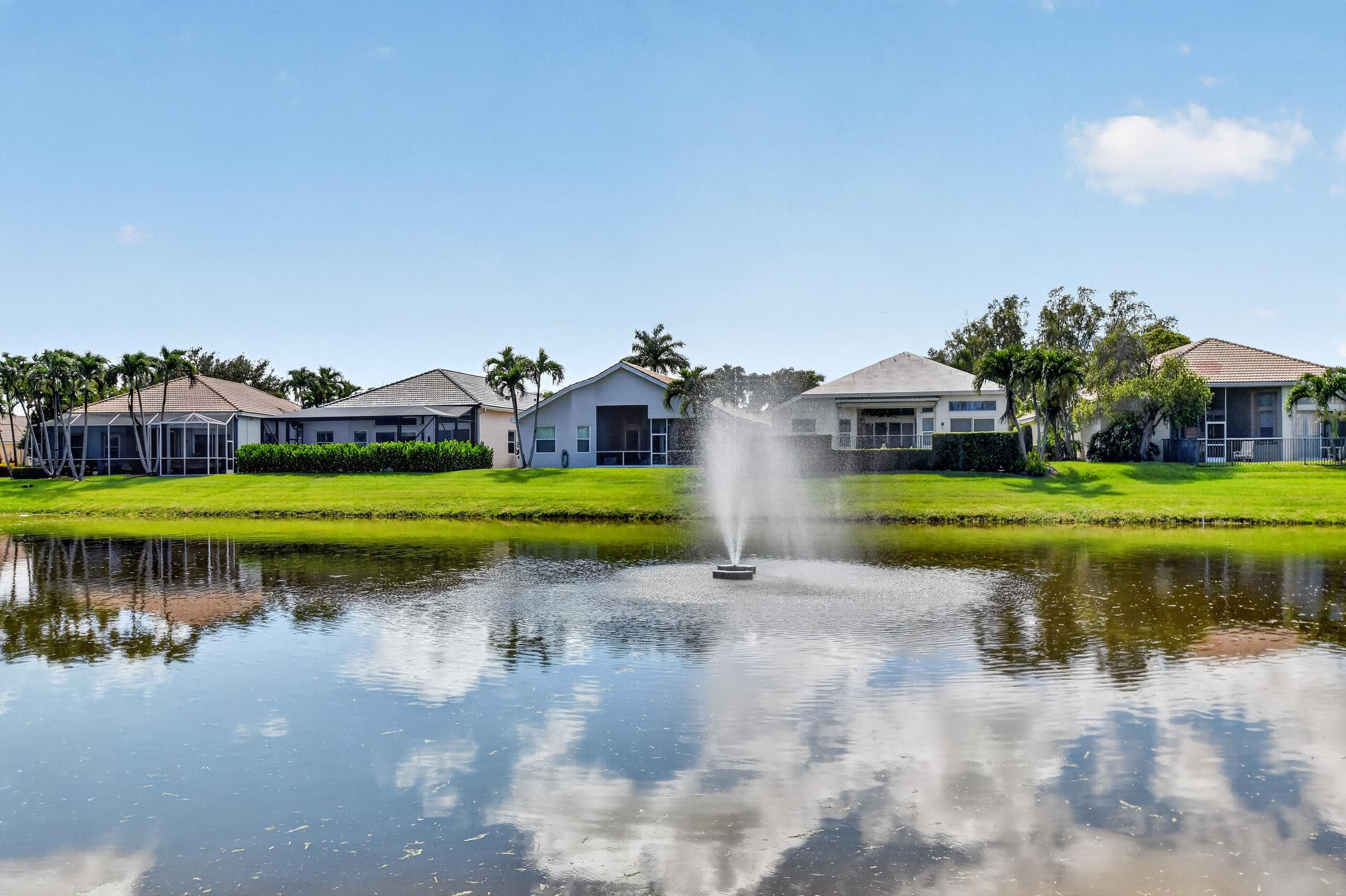 109 Palm Circle, Atlantis, FL 33462 — photo