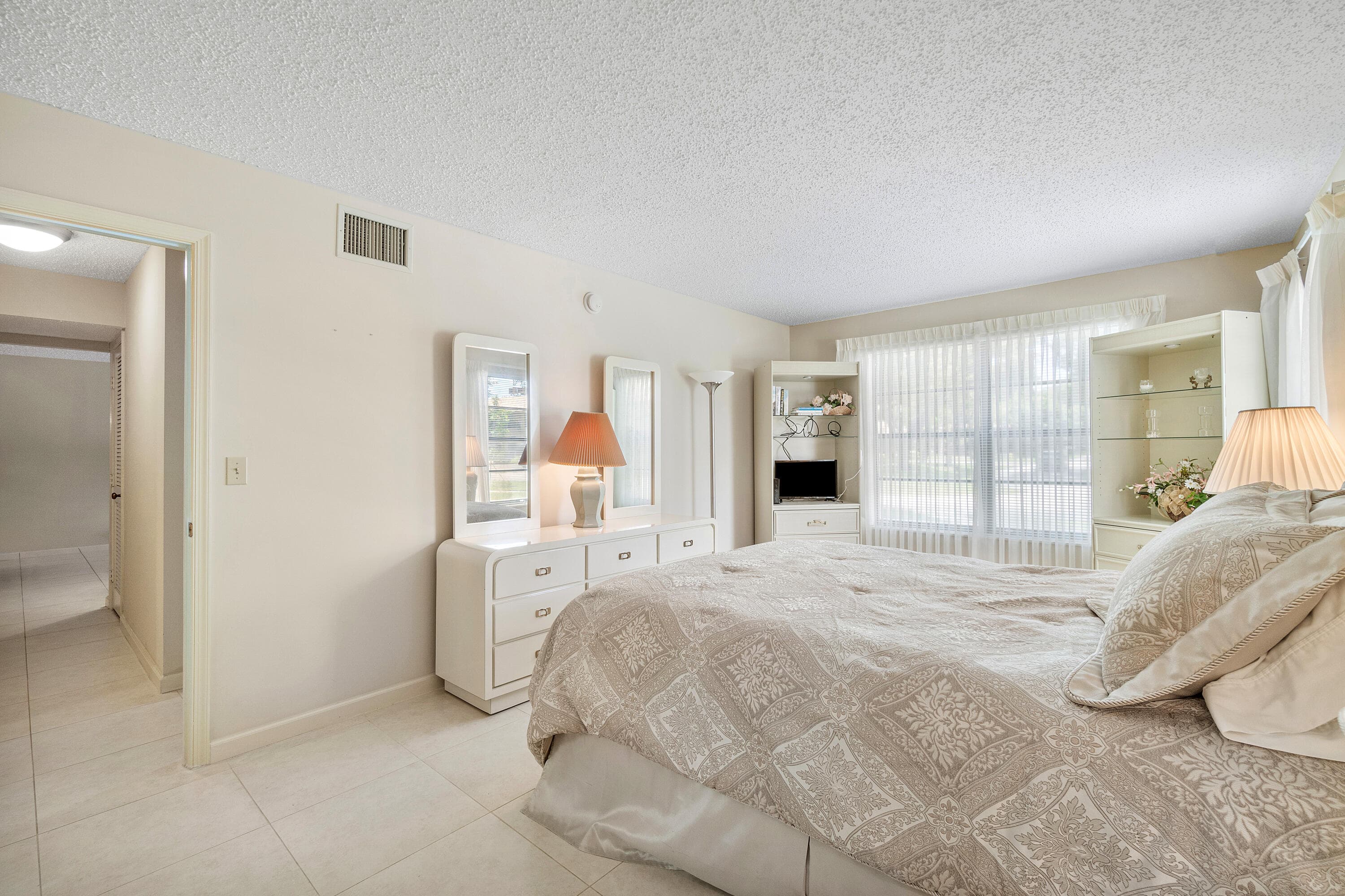 9810 Pineapple Tree Drive 101, Boynton Beach, FL 33436 — photo 17 of 25