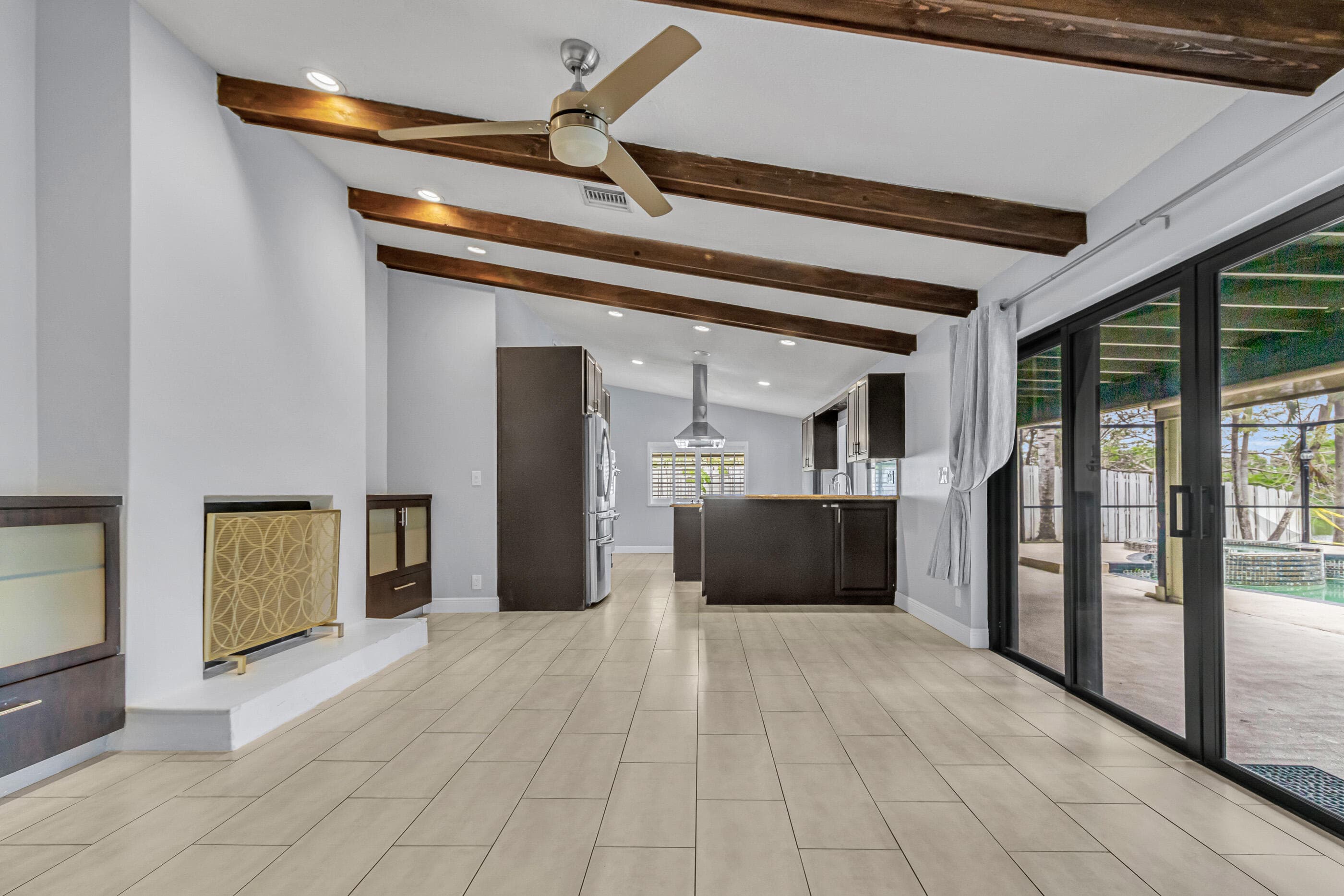 1083 NW 97th Avenue, Plantation, FL 33322 — photo 5 of 36