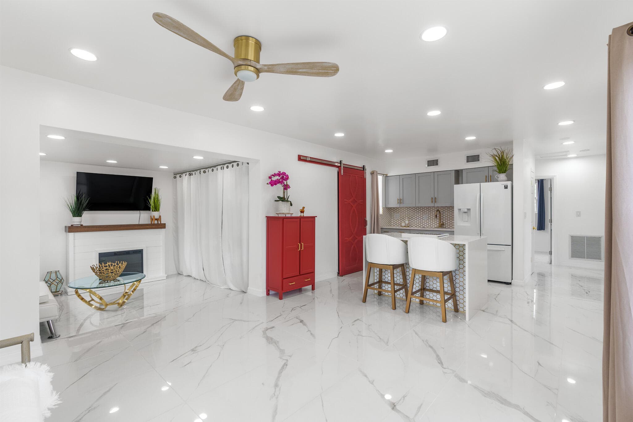 201 NE 28th Court, Boynton Beach, FL 33435 — photo 1 of 48